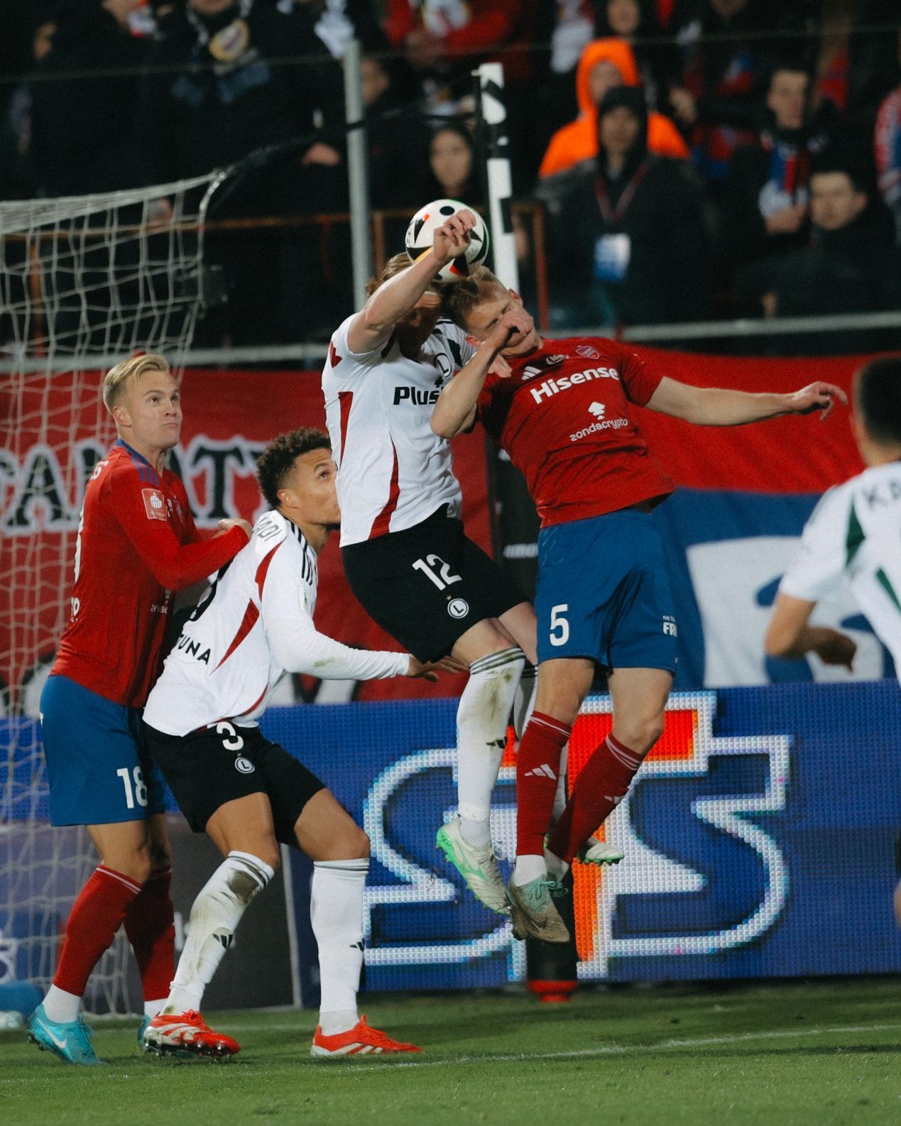 Bez punktów. Raków Częstochowa - Legia Warszawa 3:2 