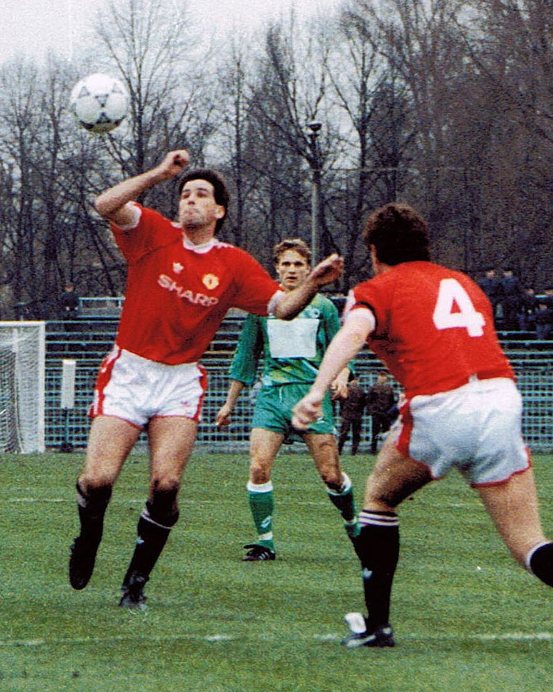 Od Manchesteru United do Chelsea FC, czyi Anglicy na pucharowej drodze Legii Warszawa [HISTORIA]