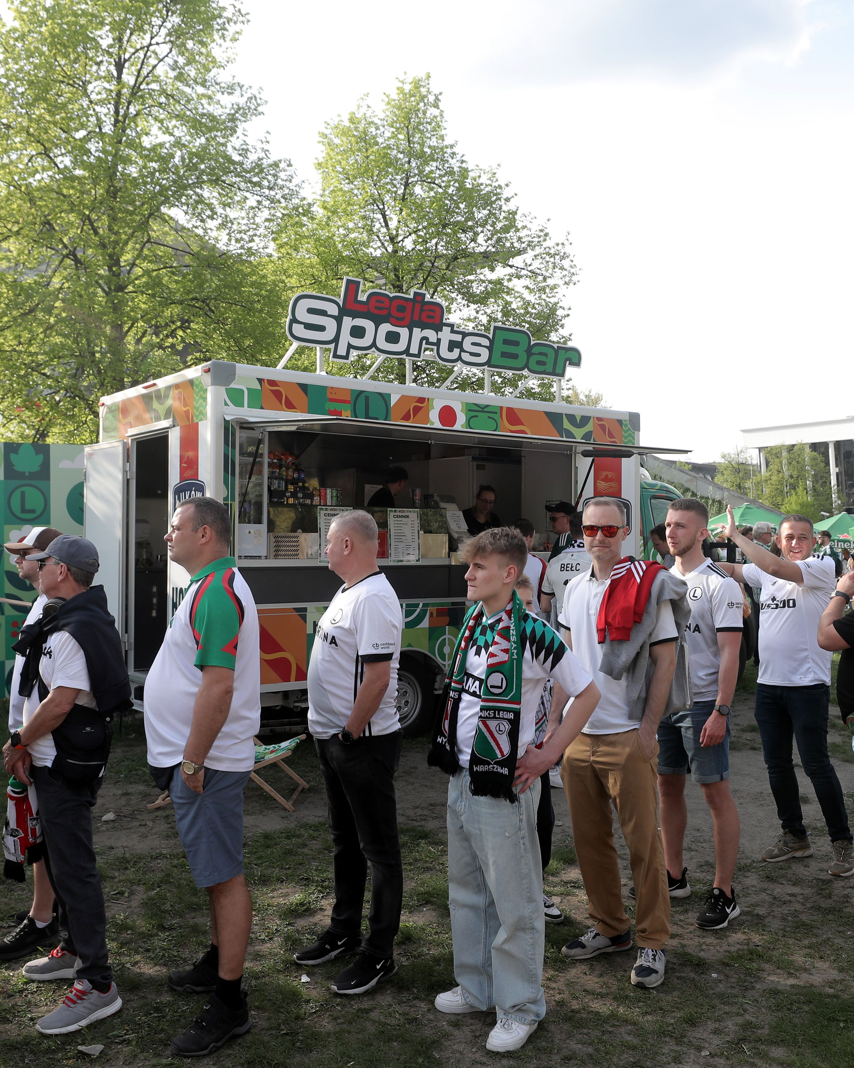 Legia Park i Legia SportsBar przed finałowym meczem z Pogonią Szczecin!