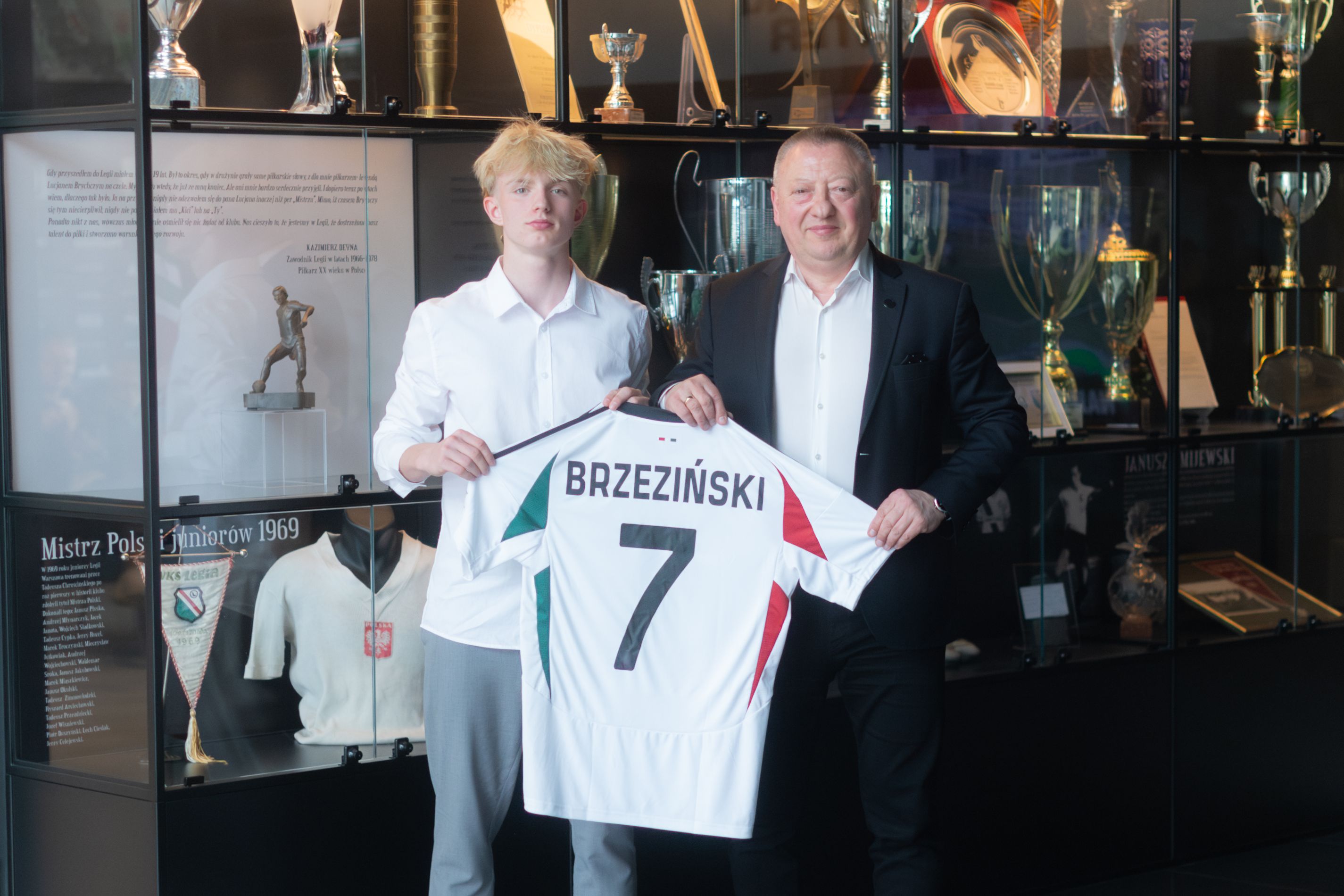 Igor Brzeziński podpisał pierwszy zawodowy kontrakt z Legią Warszawa!