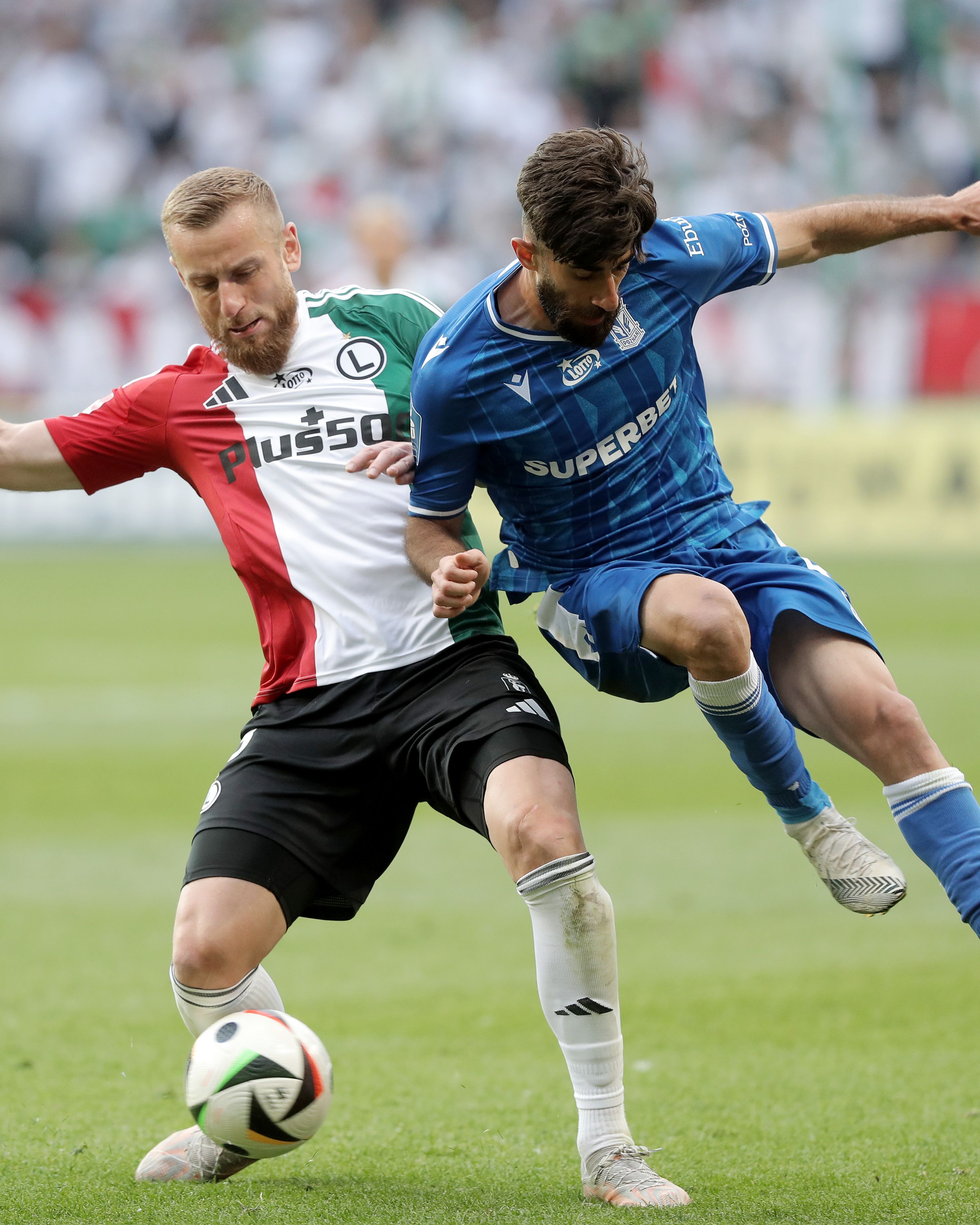 Skrót i gol z meczu Legia Warszawa - Lech Poznań (0:1). Bez goli, bez punktów... [WIDEO]