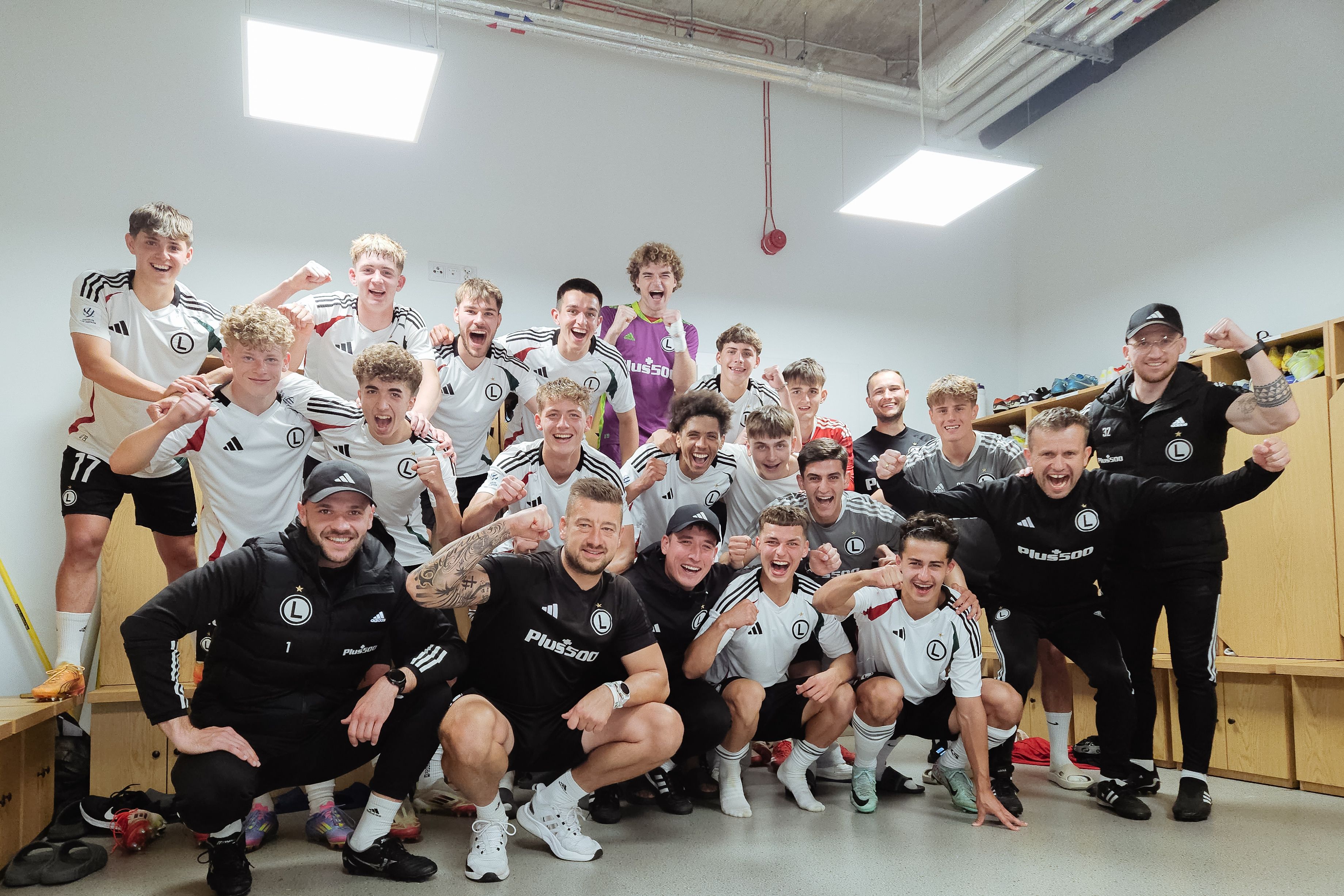 Ostatni domowy - zwycięski! Legia Warszawa U19 - Escola Varsovia U19 2:1