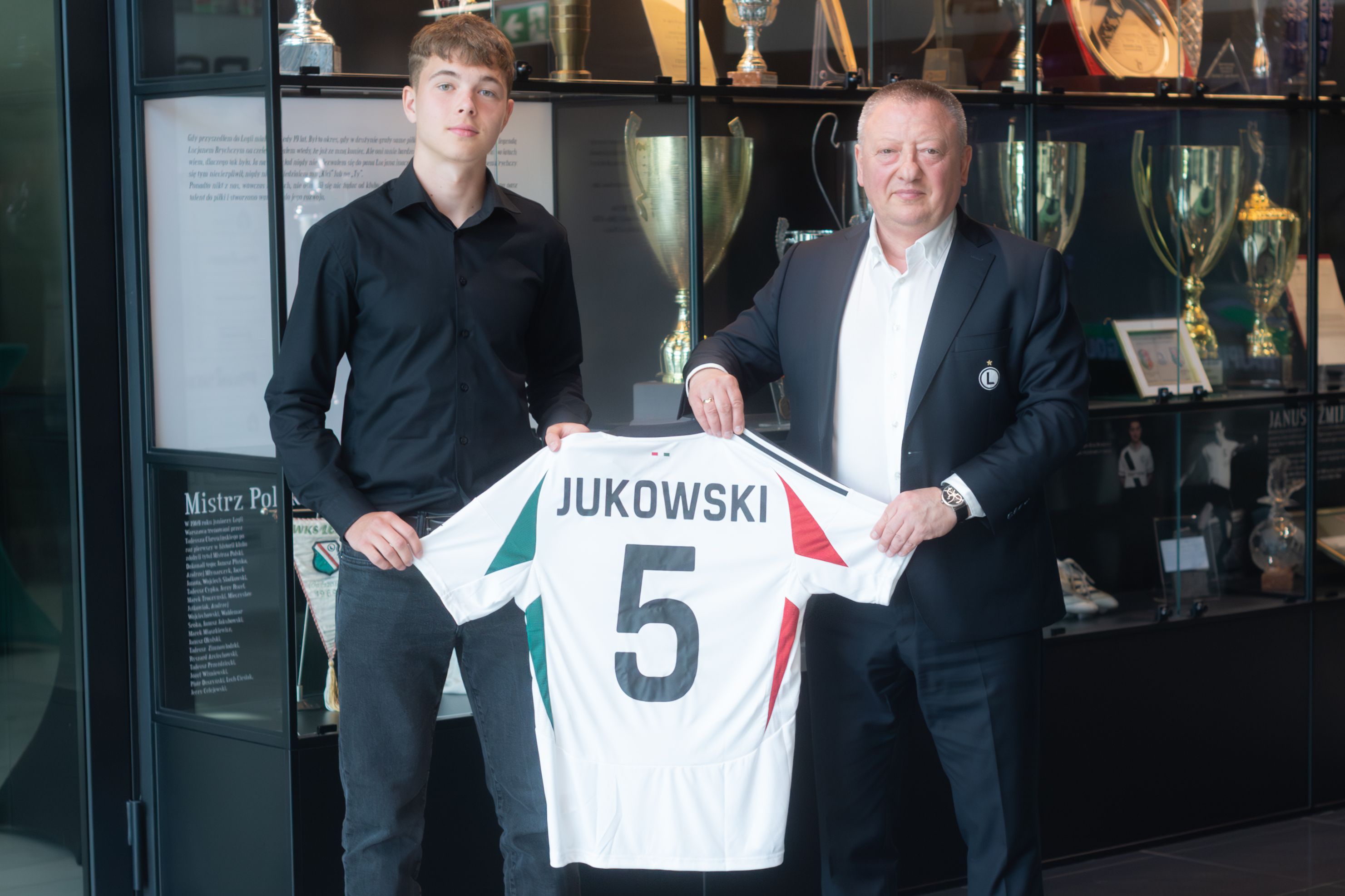 Bartosz Jukowski podpisał pierwszy zawodowy kontrakt z Legią Warszawa!