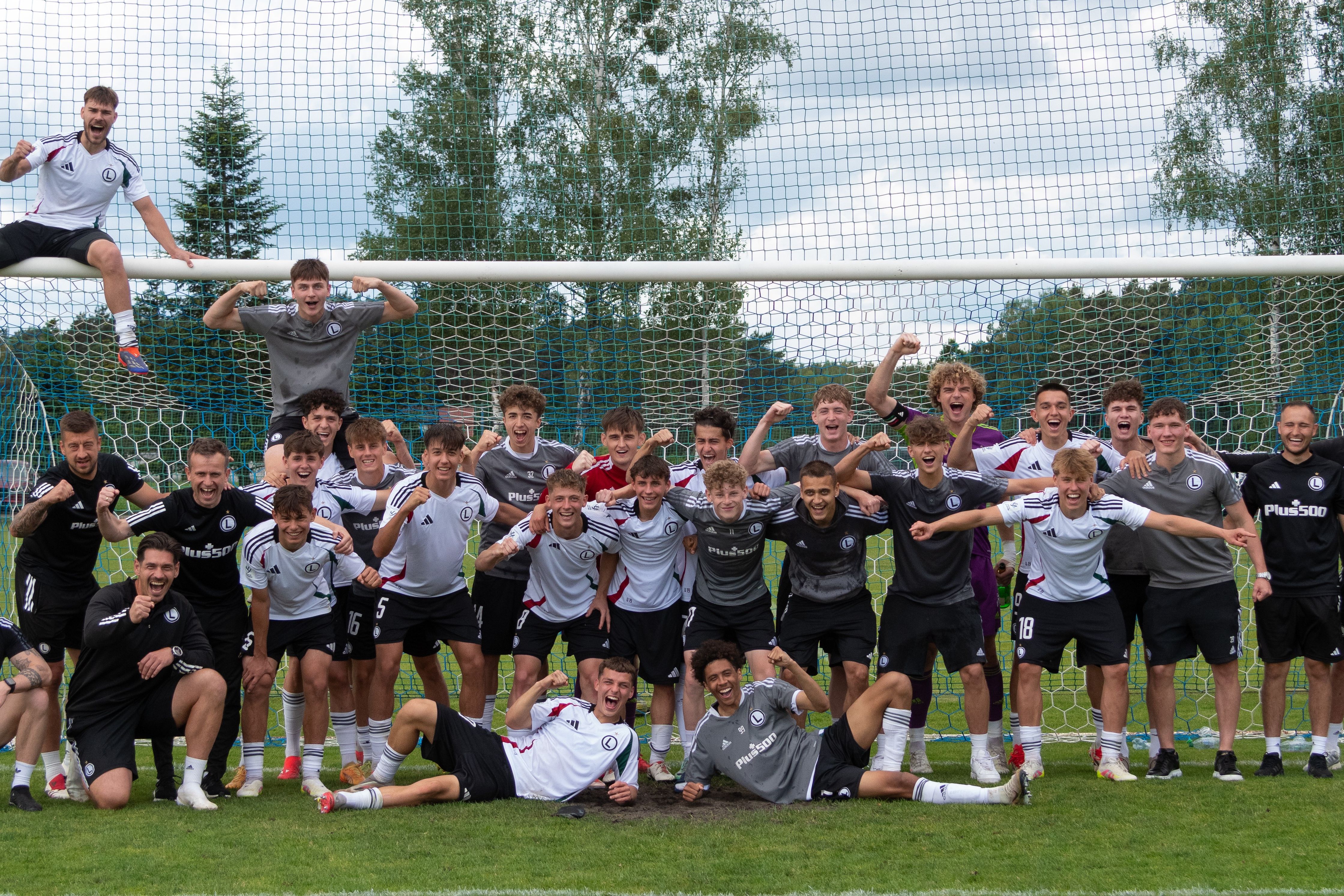 Zakończenie mistrzowskiego sezonu w Popowie. Lech Poznań U19 - Legia Warszawa U19 2:1