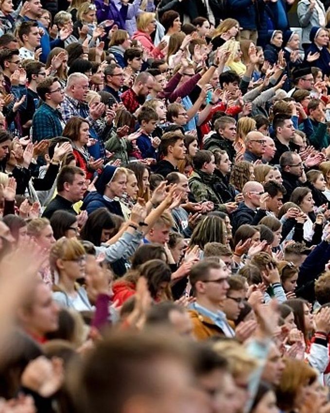 Rekolekcje „Jezus na Stadionie Legii”