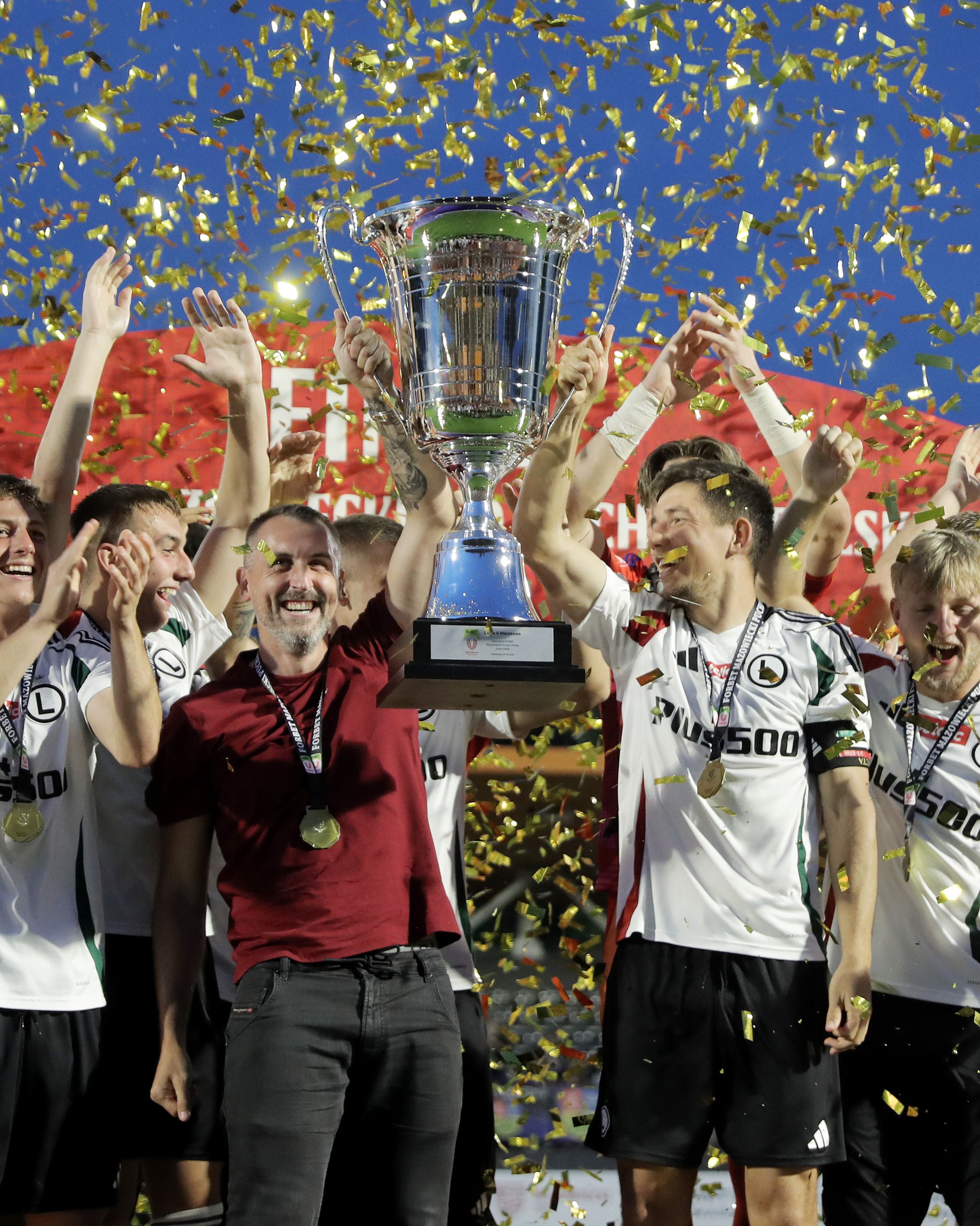 Galeria z meczu KS CK Troszyn - Legia II Warszawa autorstwa Janusza Partyki