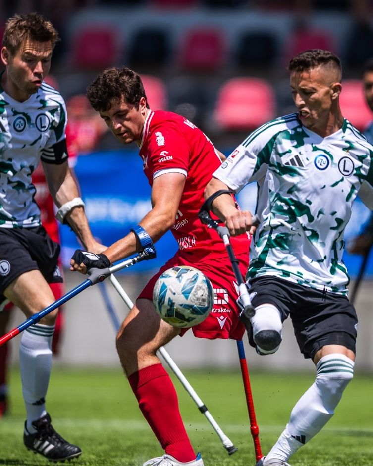 Amp Futbol: Komplet zwycięstw, legioniści powalczą o mistrzostwo Polski. Sensacyjna wygrana z Wisłą Kraków