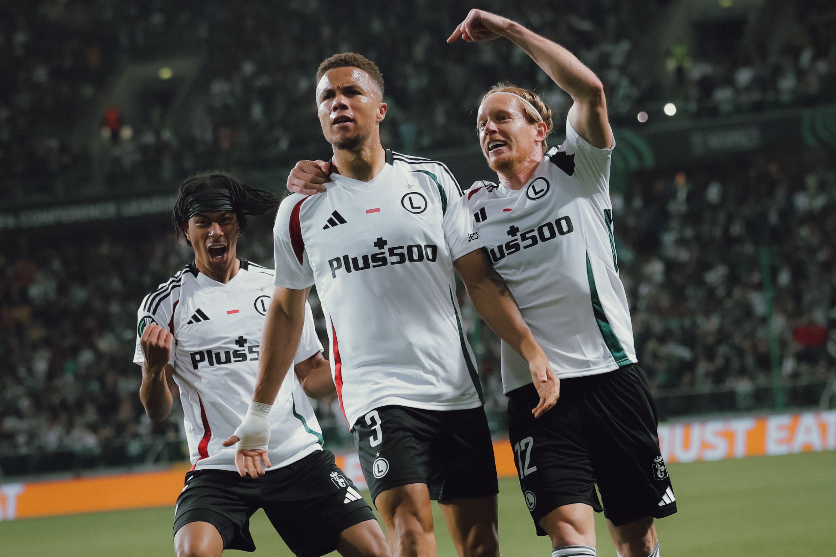 Legia Warszawa przedłużyła współpracę z Plus500