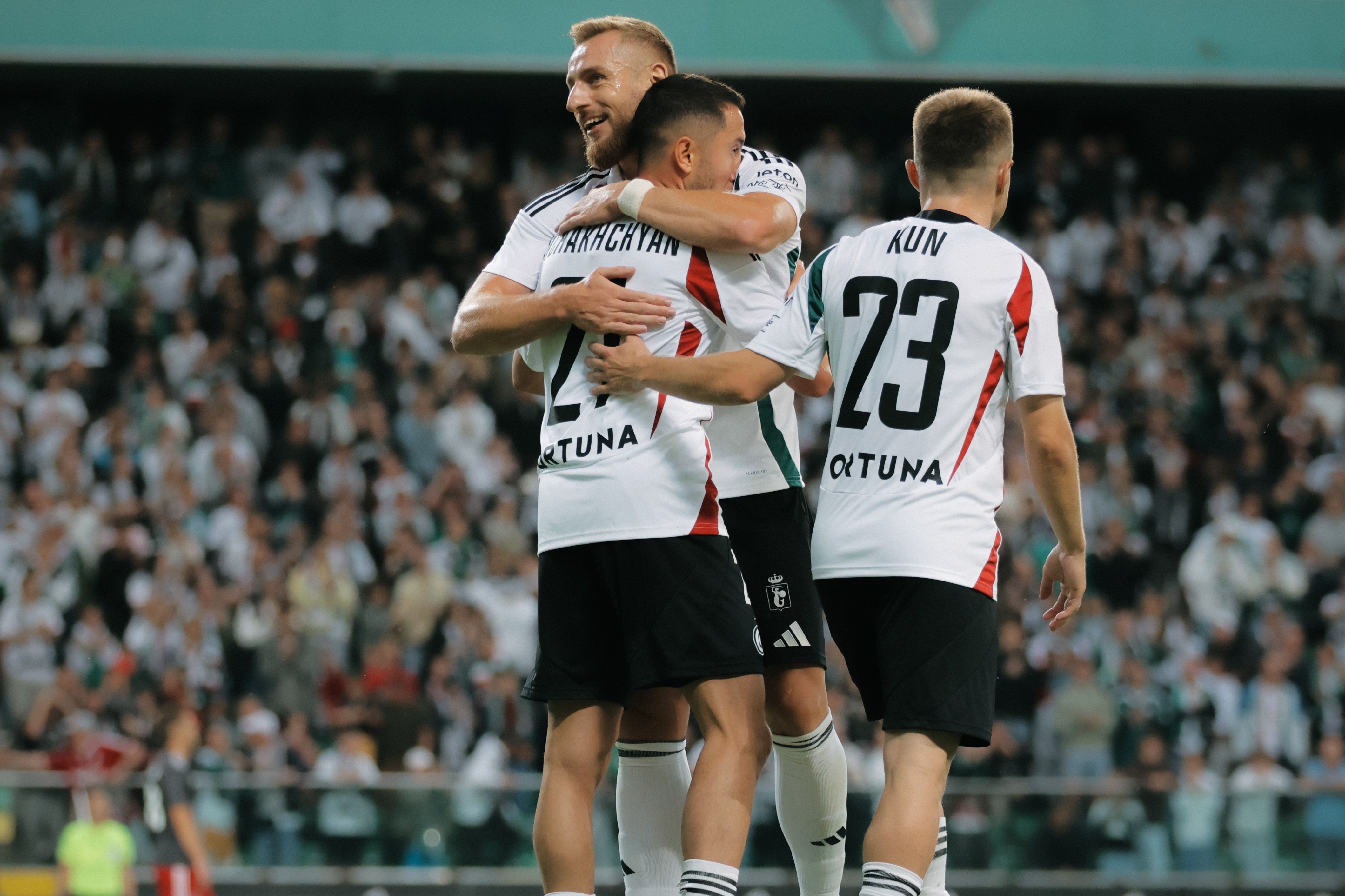 Galeria z meczu Legia - FK Aktobe autorstwa Mateusza Kostrzewy