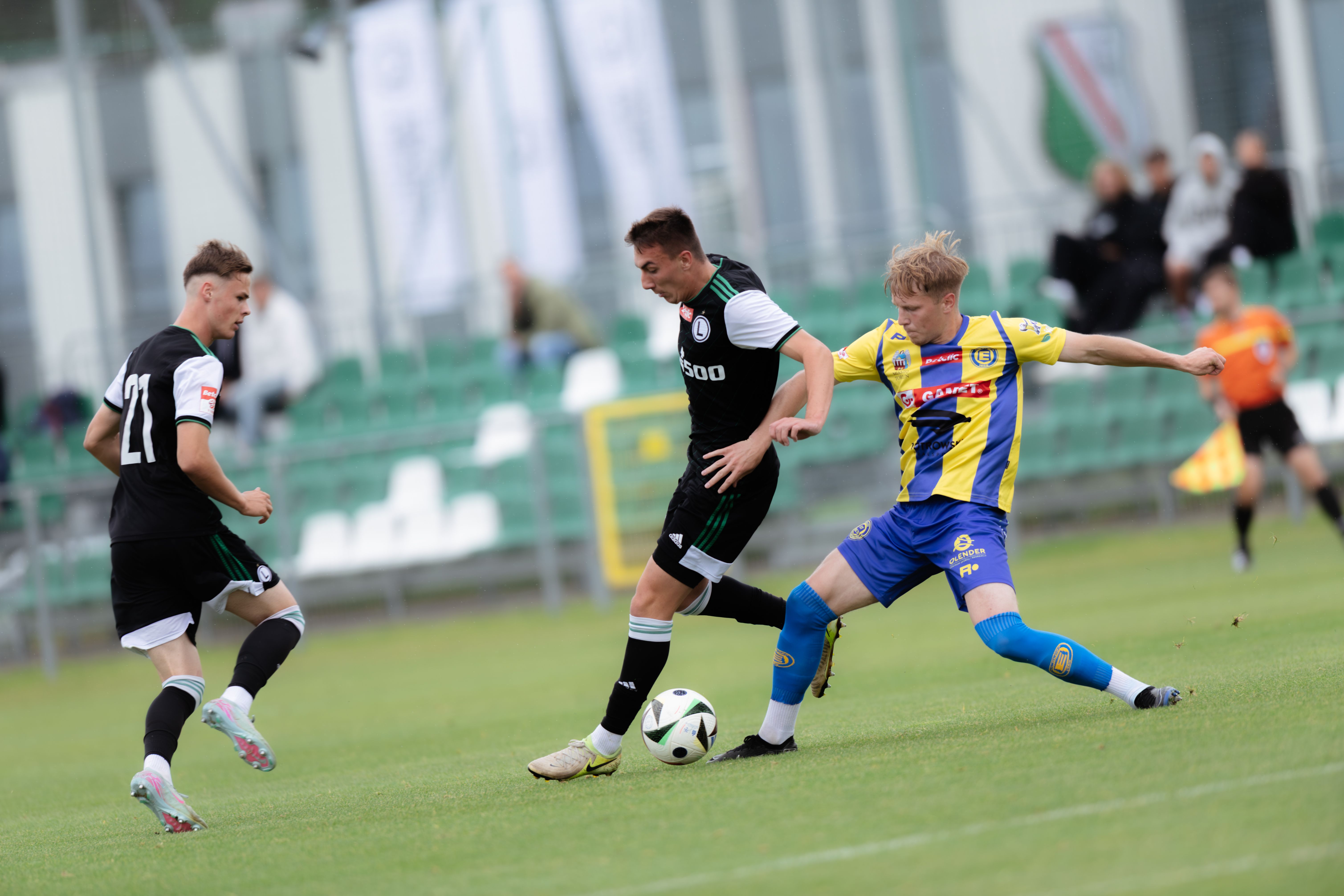 Galeria ze sparingu Legia II Warszawa - Elana Toruń autorstwa Jakuba Wydry