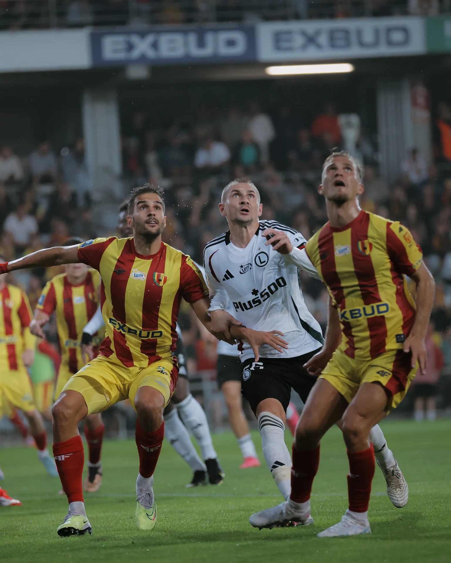 PKO BP Ekstraklasa: Zapowiedź meczu Legia Warszawa - Korona Kielce. Ekstraklasa powraca na Łazienkowską!