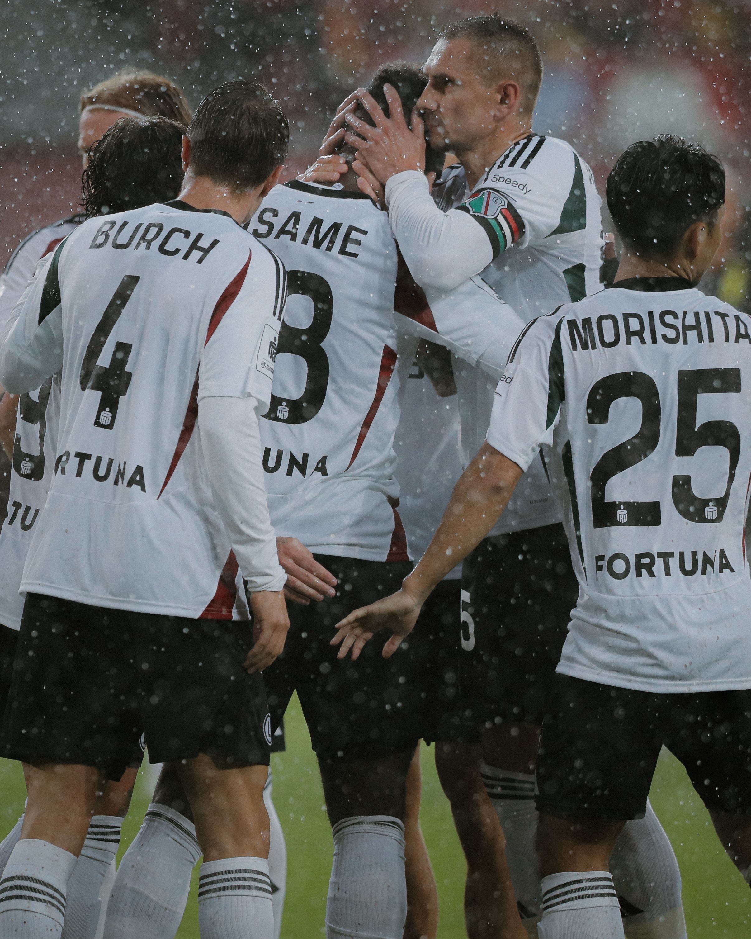 Dwie bramki w drugiej kolejce i pozytywny start ligi. Korona Kielce - Legia Warszawa 0:2