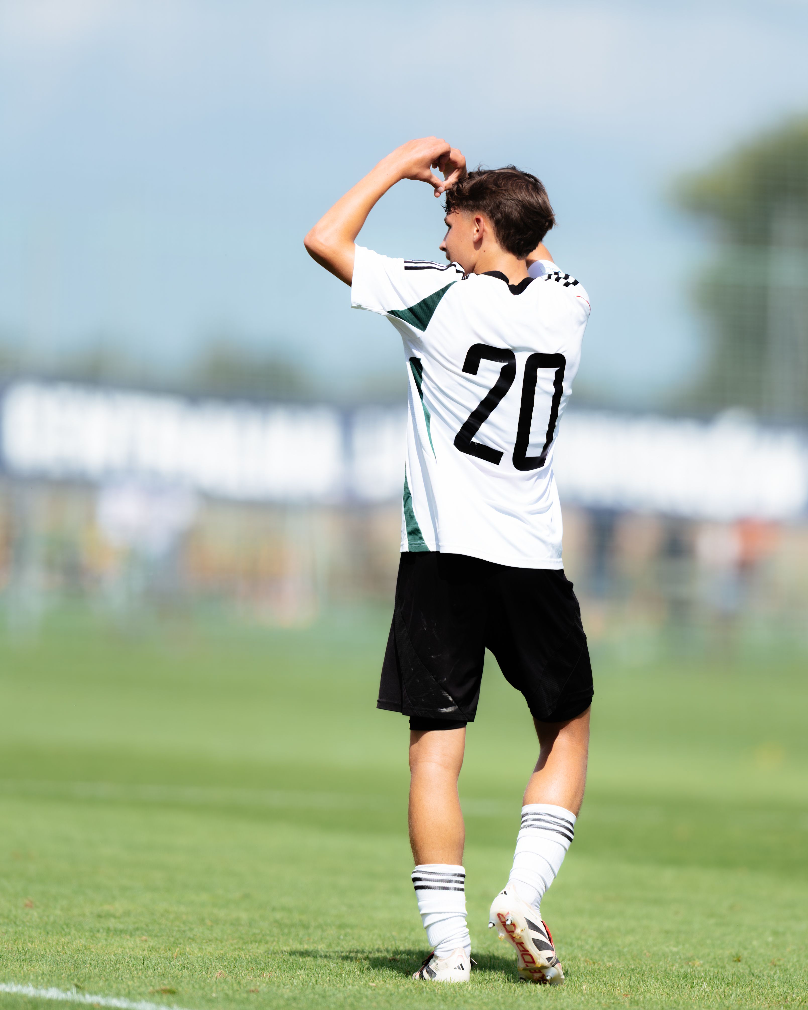 Galeria zdjęć ze sparingu Legia U19 - Widzew Łódź autorstwa Jakuba Wydry