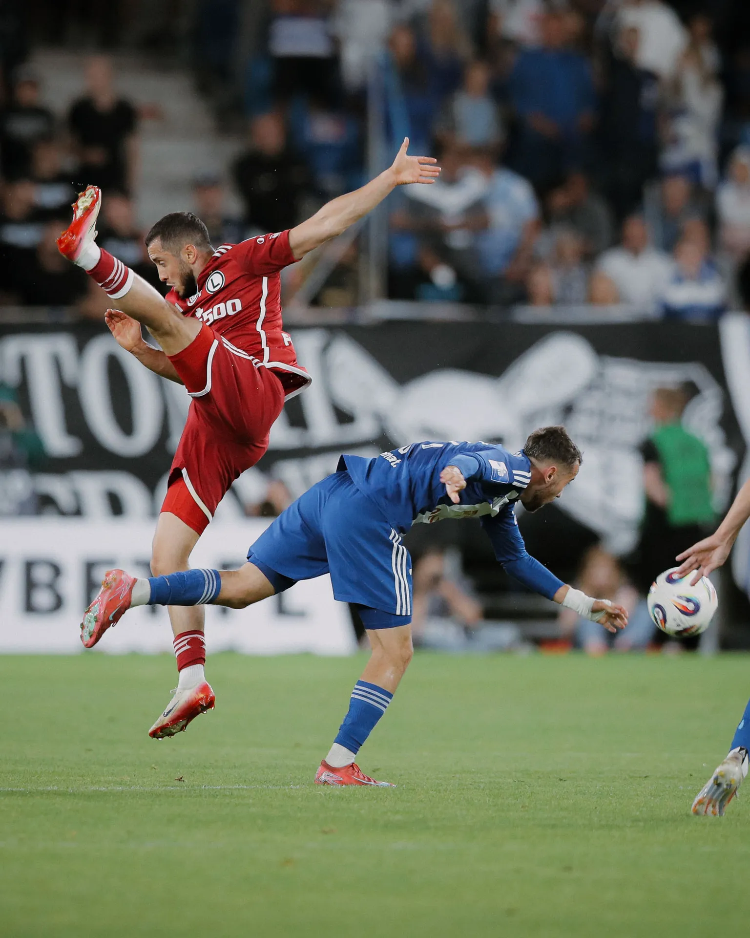 Legia Warszawa - Wisła Płock - dane i statystyki od Ekstraklasy