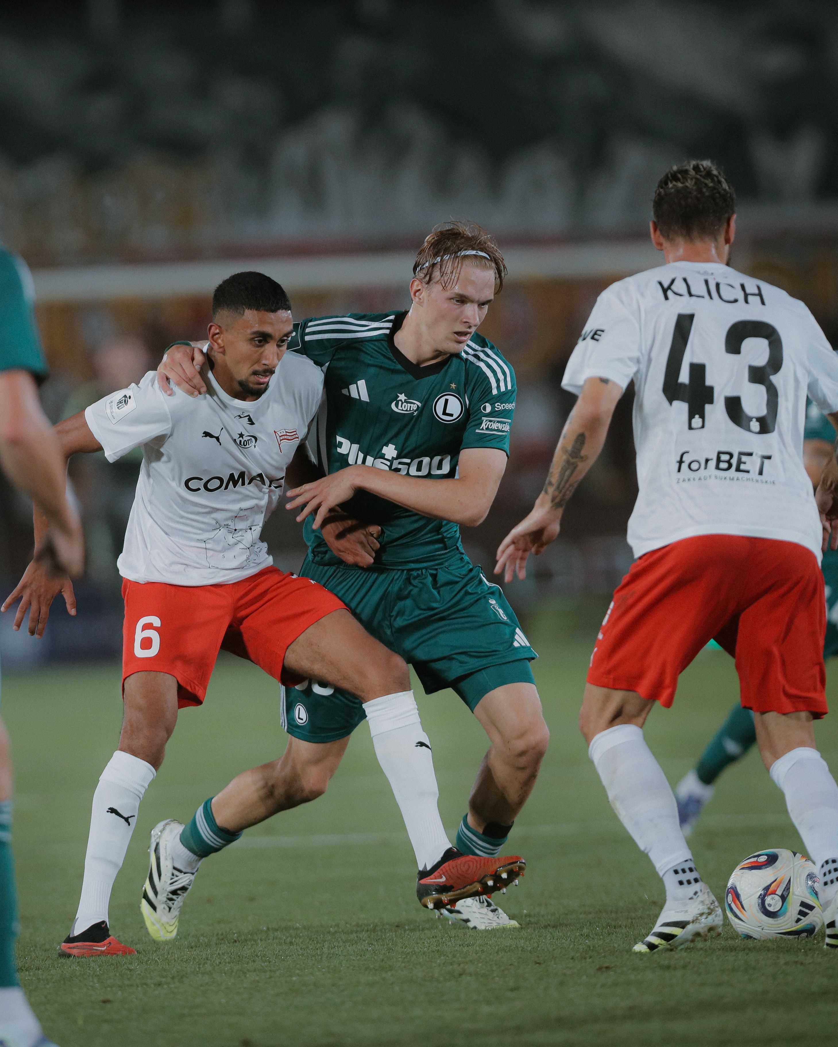 Skrót i gole z meczu Cracovia - Legia Warszawa (2:1). Bez punktów w Krakowie [WIDEO]