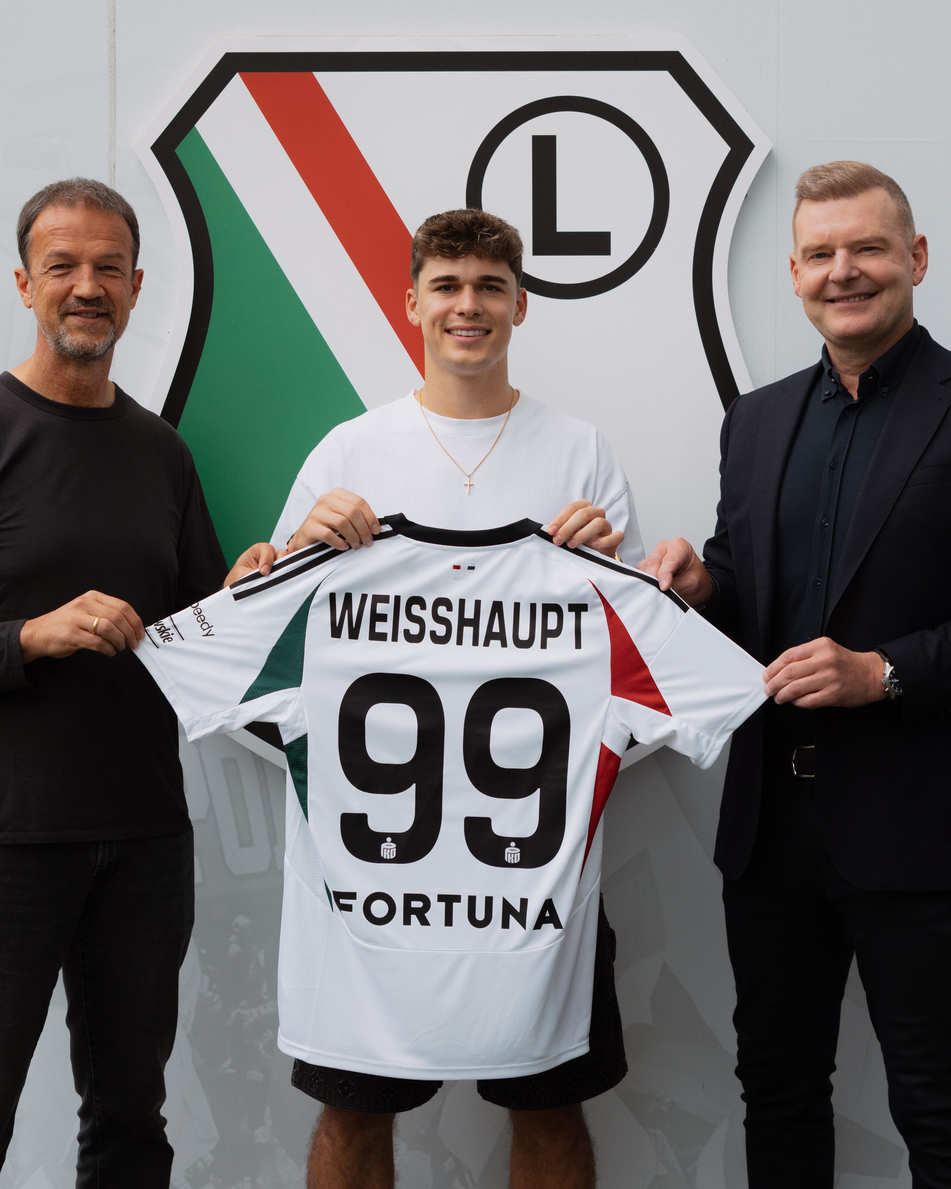 Noah Weisshaupt wypożyczony do Legii Warszawa