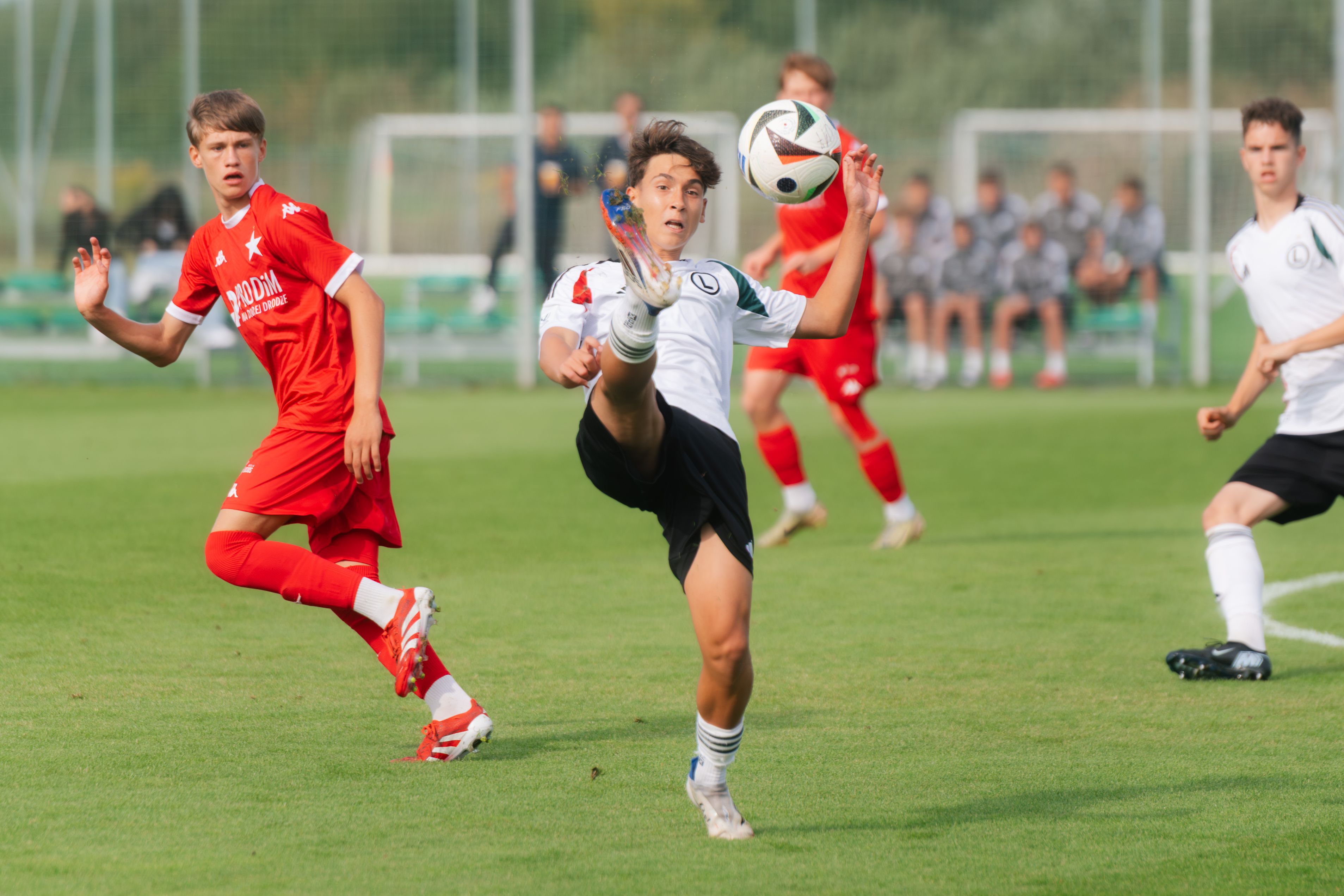 U17: Od 3:0 do 3:3 - remis jak porażka. Legia - Wisła Kraków 3:3