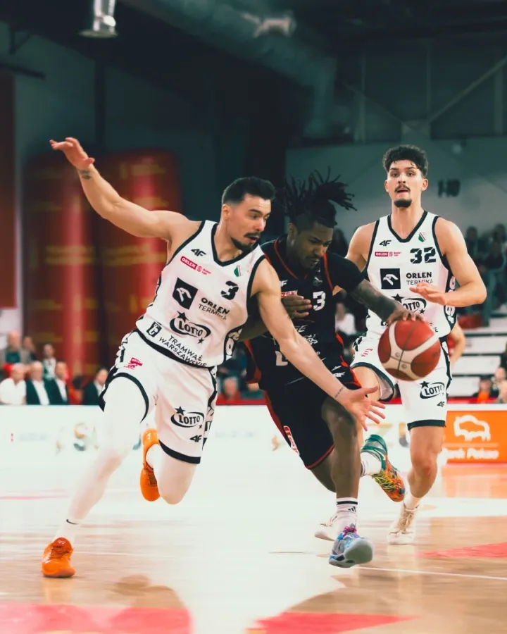 Koszykówka: Pokaz siły mistrza Polski! Legia - Start 90:68