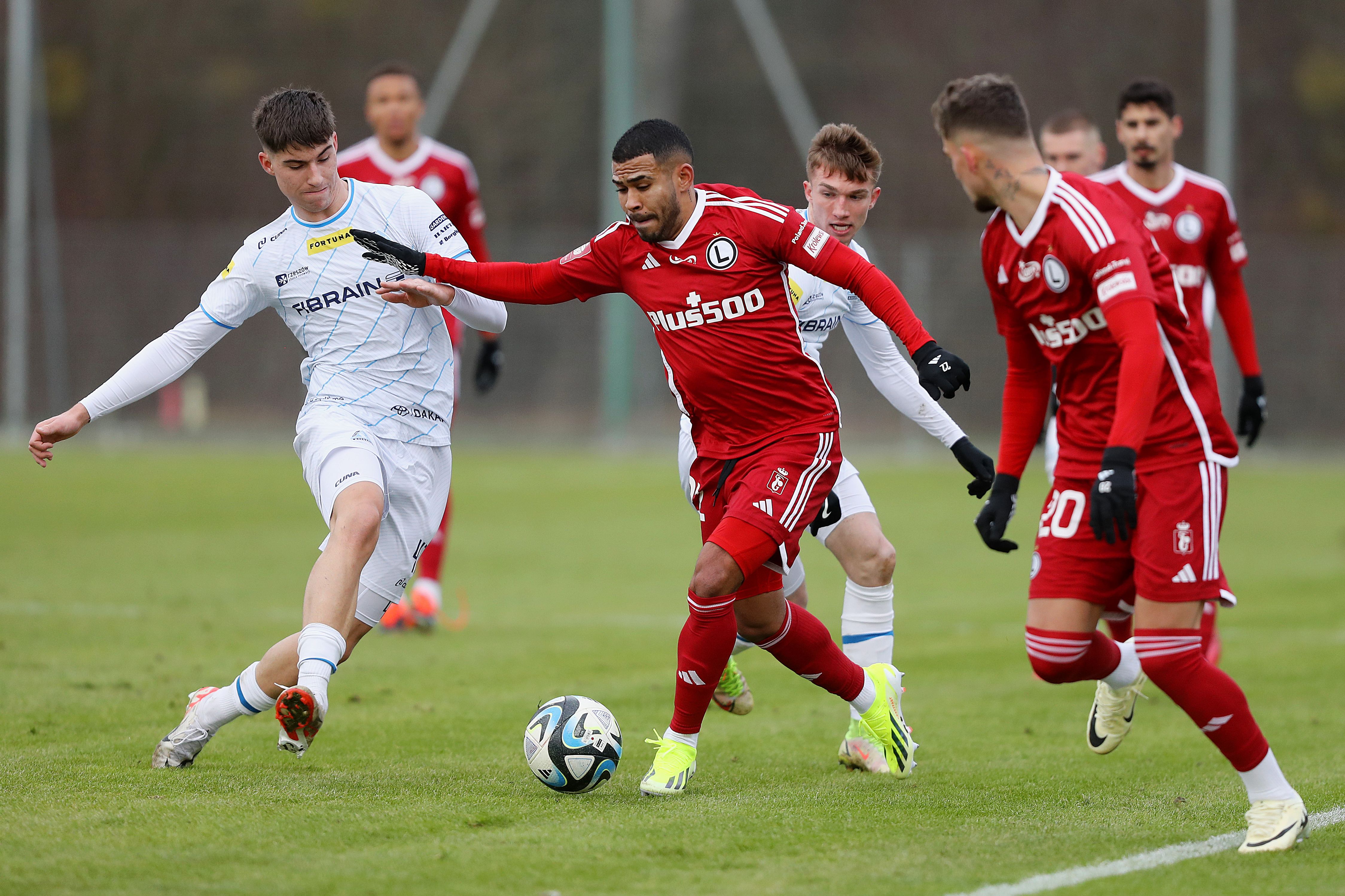 Legia Warszawa rozegra mecz kontrolny ze Stalą Rzeszów
