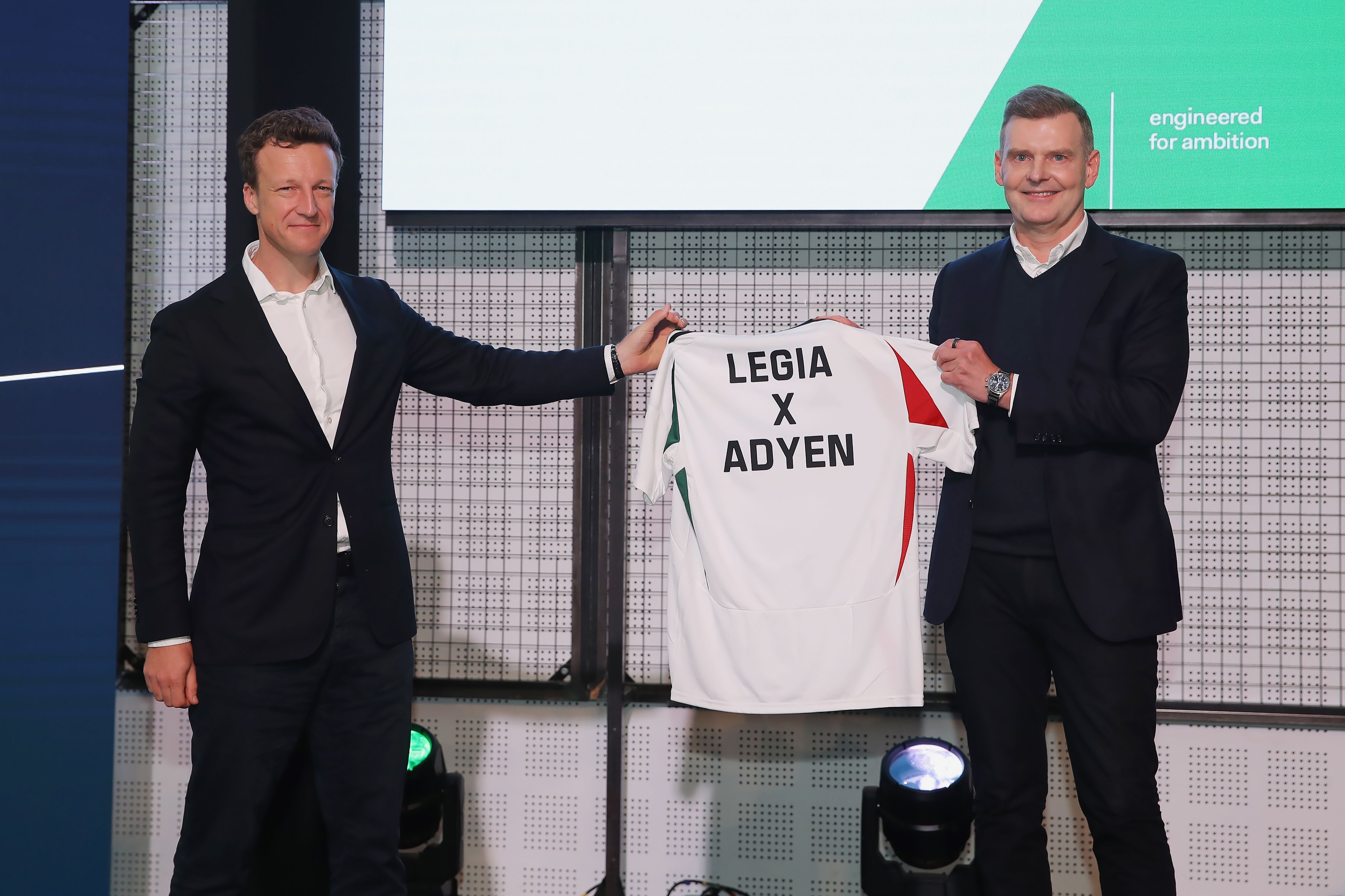 Legia Warszawa i Adyen grają do jednej bramki – nowoczesne płatności, większa wygoda dla kibiców