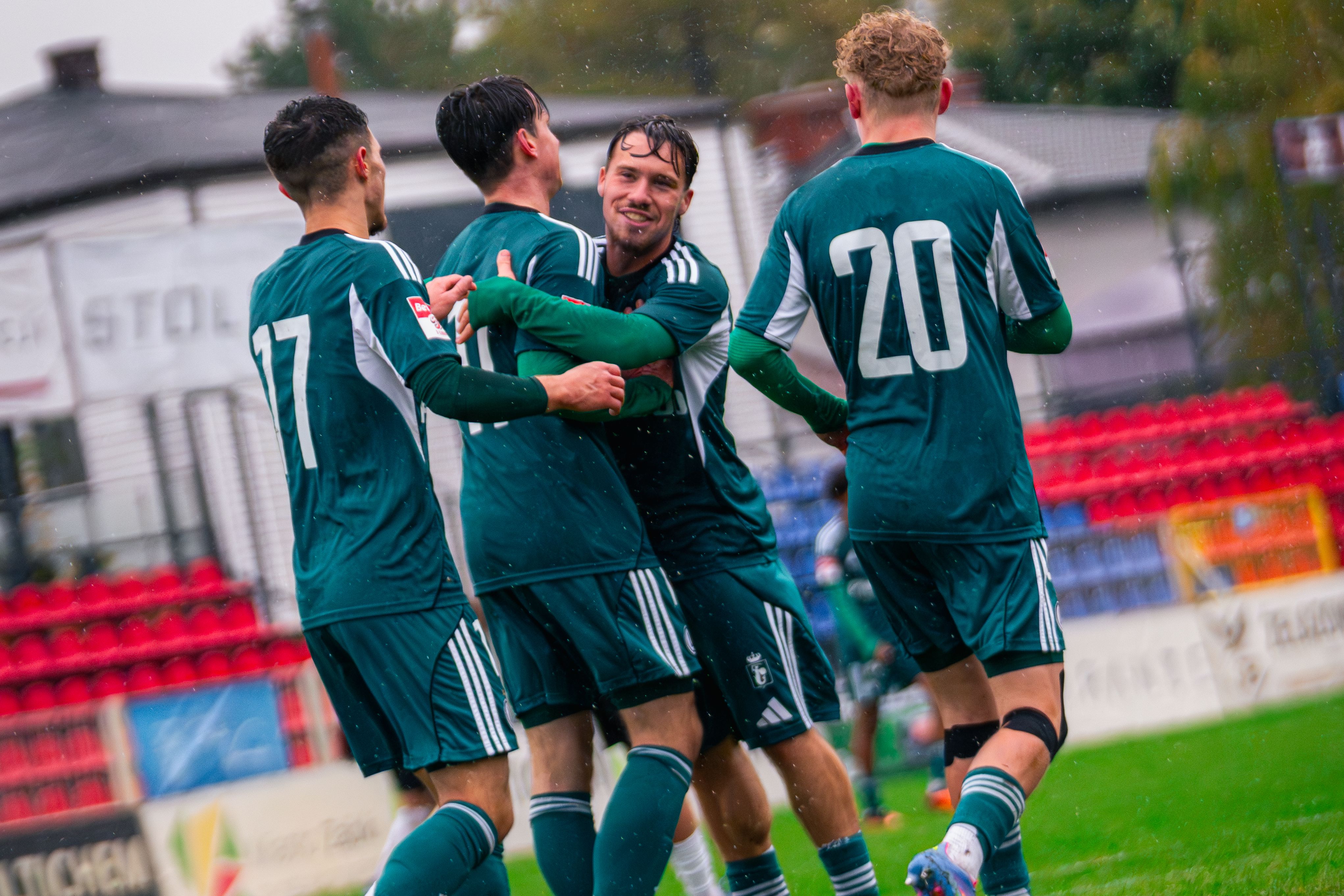 Zwycięstwo z liderem i piąta wygrana z rzędu! Ząbkovia Ząbki - Legia II Warszawa 1:3