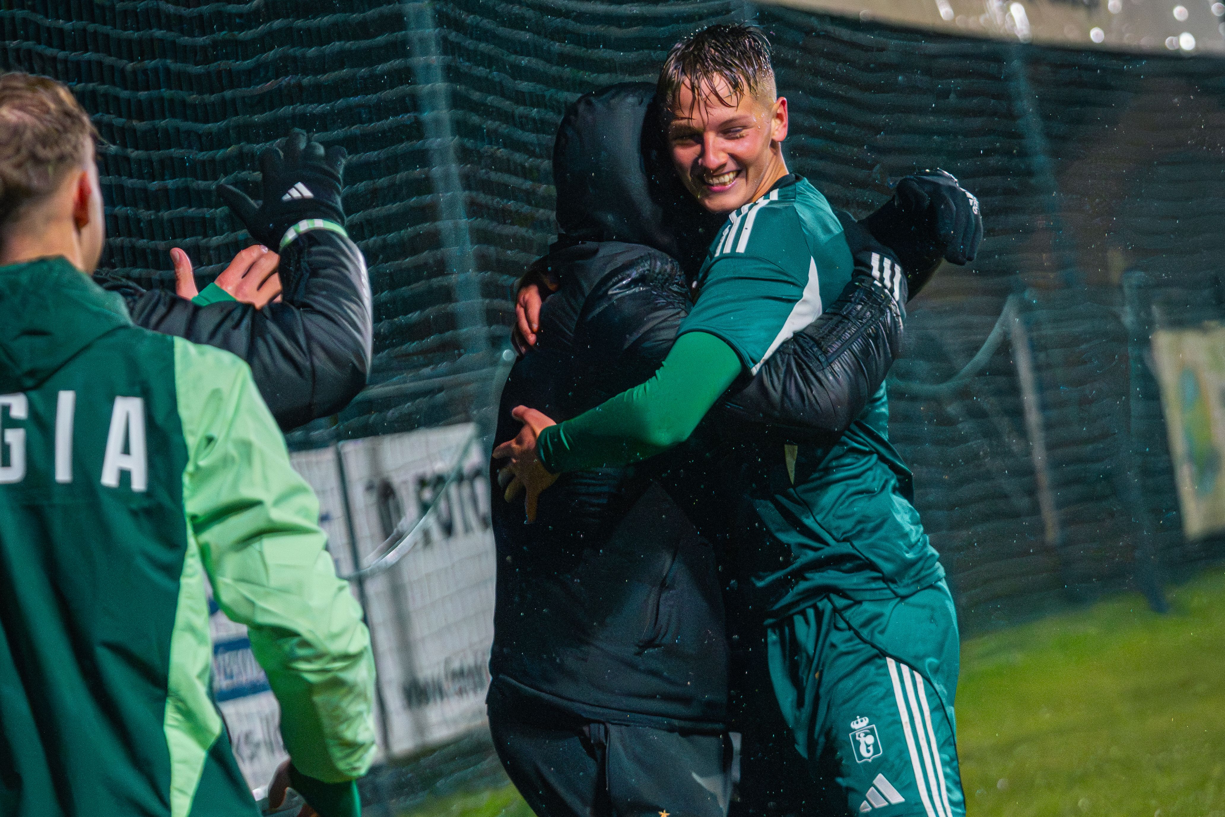 Szóste zwycięstwo z rzędu i pozycja lidera! GKS Wikielec - Legia II Warszawa 0:2