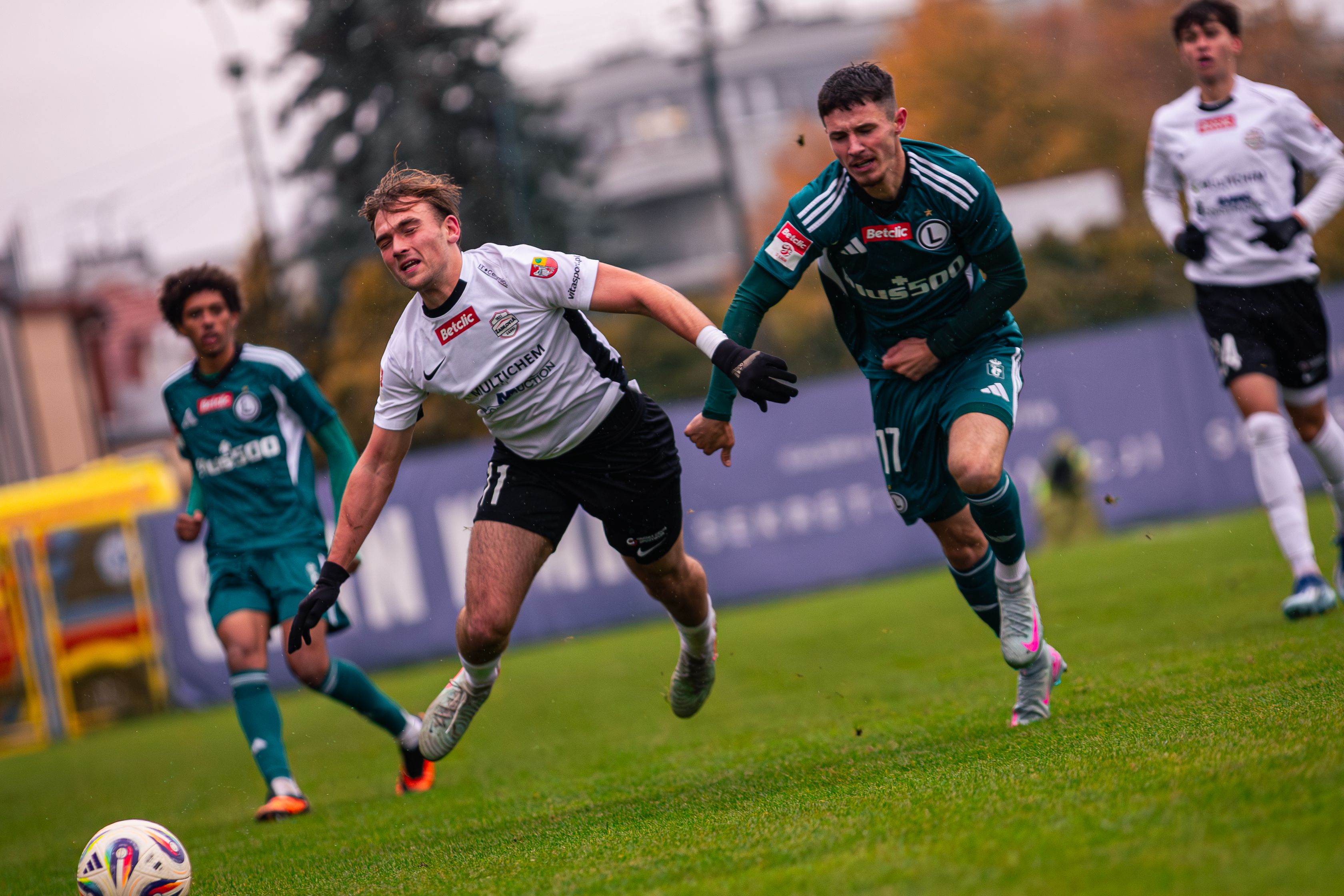 Galeria z meczu Ząbkovia Ząbki - Legia II Warszawa autorstwa Anny Socha