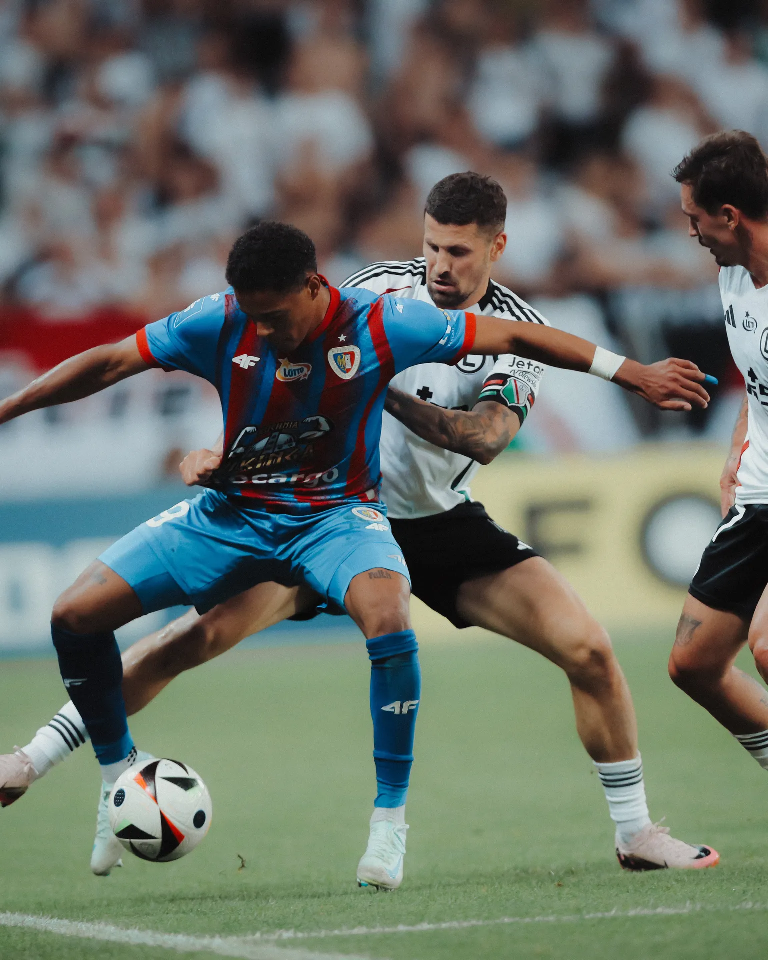 PKO Bank Polski Ekstraklasa: Zaległy mecz 1. kolejki Legia Warszawa - Piast Gliwice w niedzielę, 14 grudnia, o godz. 20:15