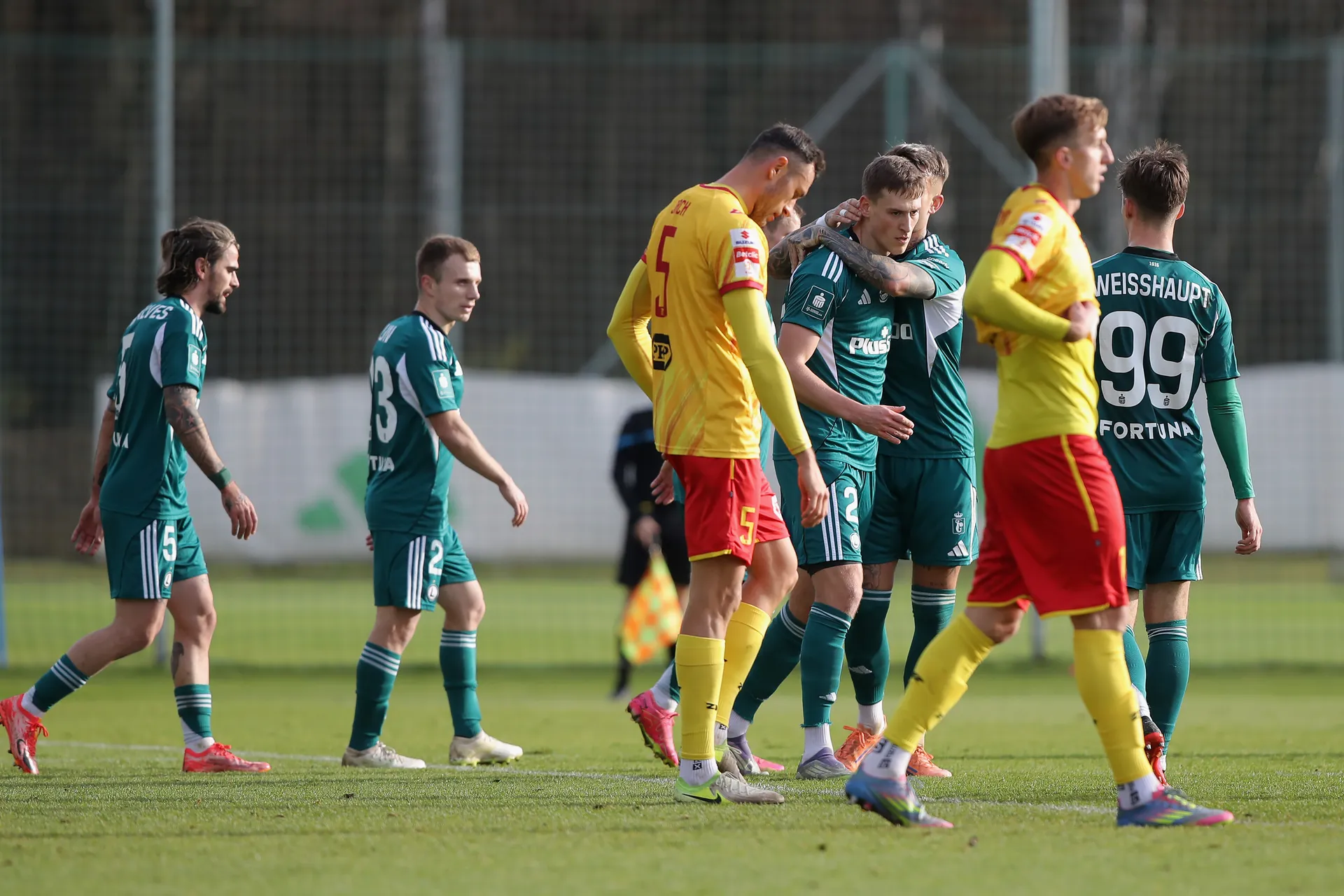 Galeria z meczu Legia Warszawa - Znicz Pruszków autorstwa Janusza Partyki