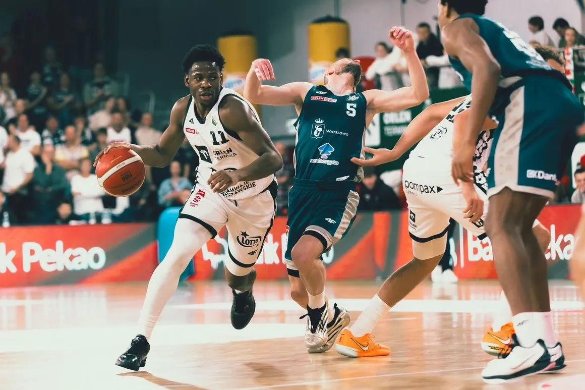 Koszykówka: Pechowa porażka Zielonych Kanonierów w derbach. Legia - Dziki 79:84