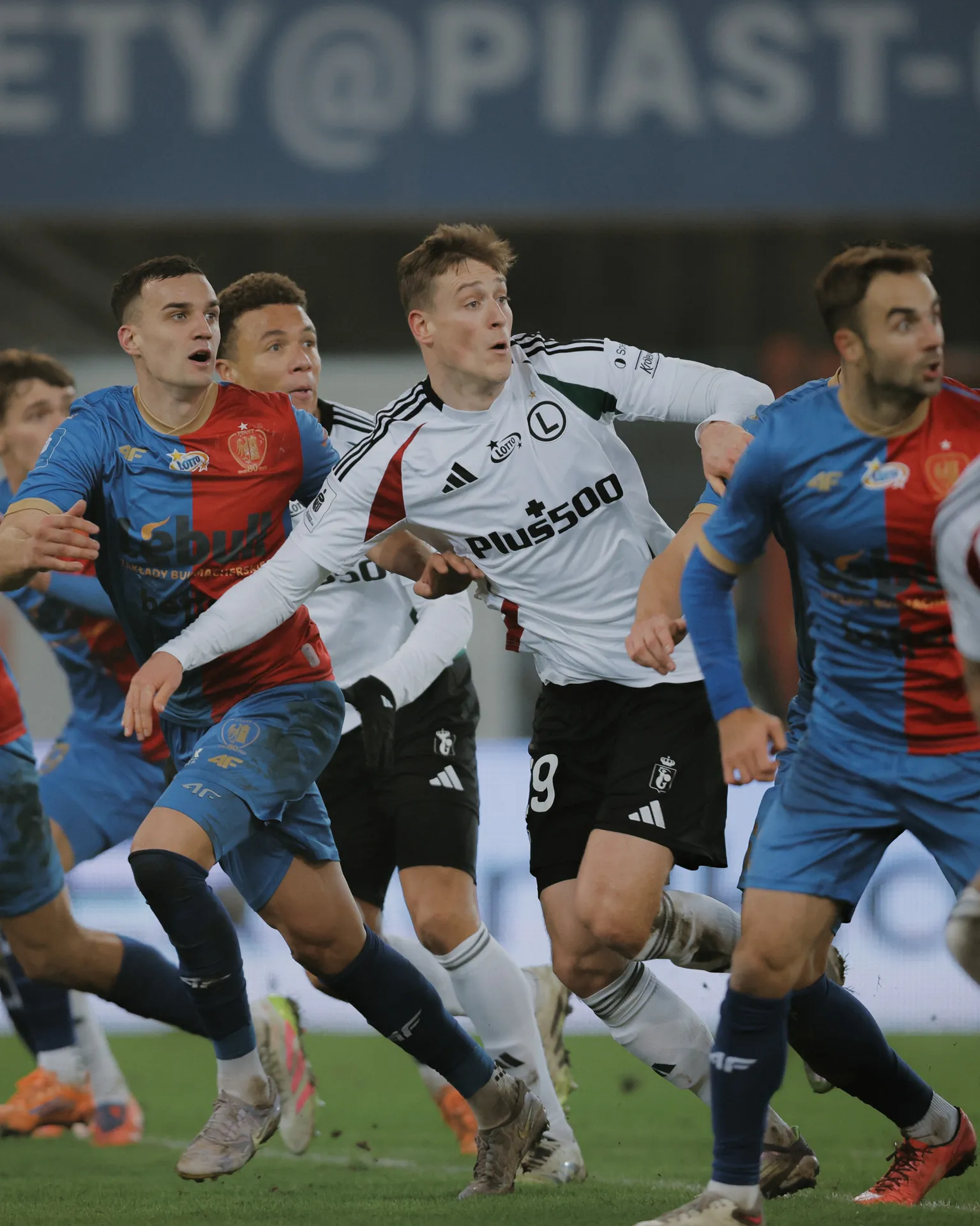 PKO BP Ekstraklasa: Zapowiedź meczu Legia Warszawa - Piast Gliwice. Zacznijmy od początku, czyli zaległy mecz 1. kolejki