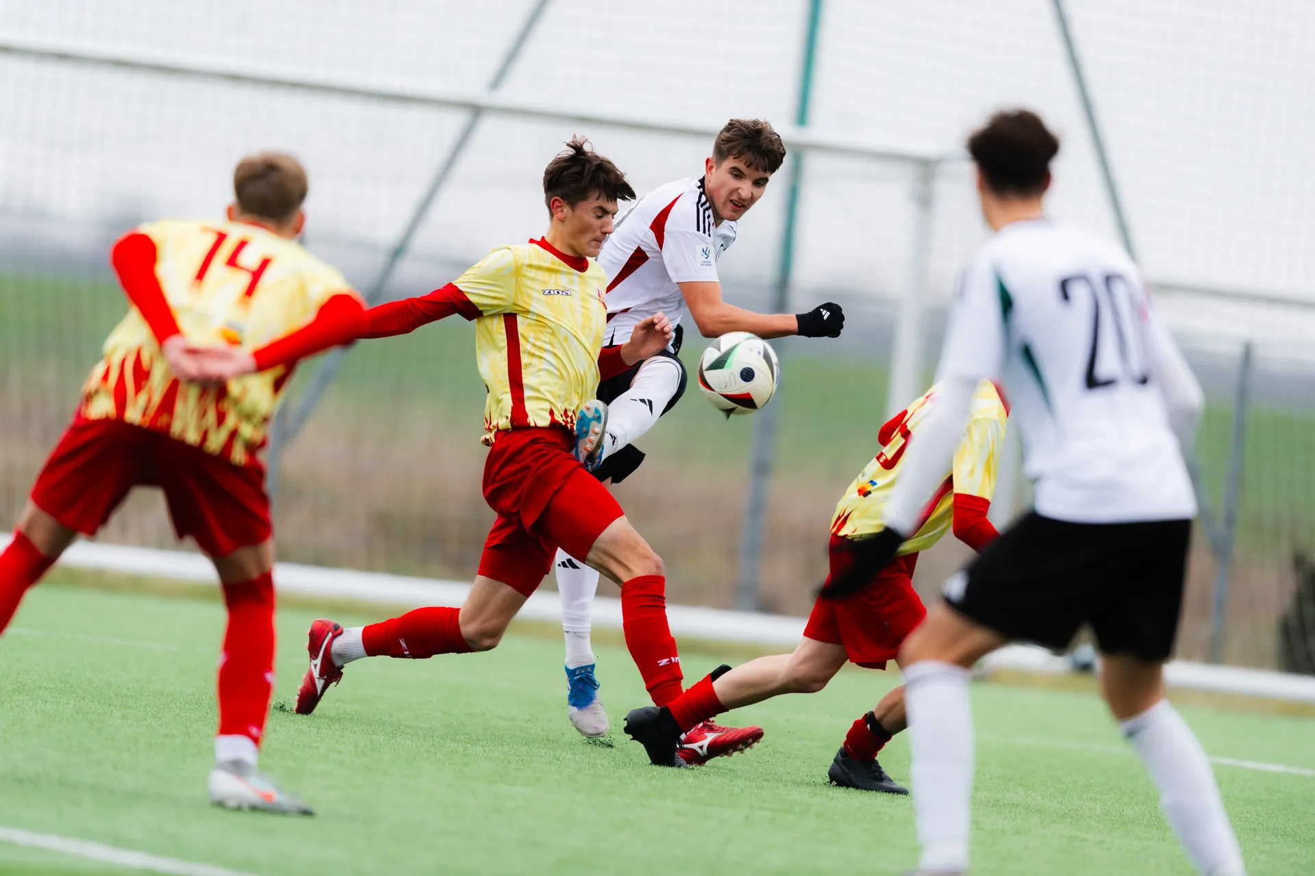 U17: Na remis ze Zniczem. Legia - Znicz Pruszków U19 1:1 [ZDJĘCIA]