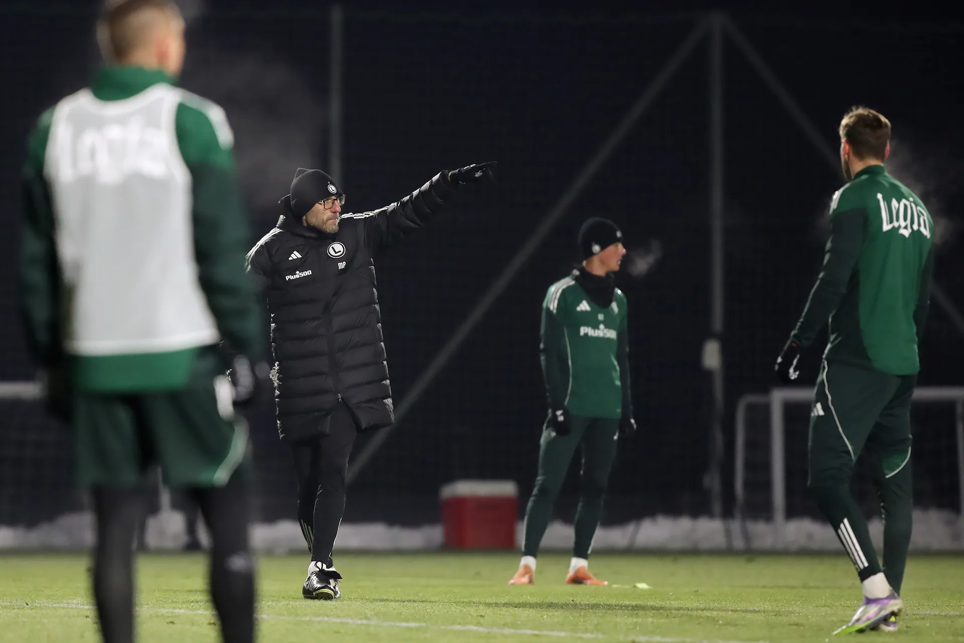 Pierwszy trening w nowym roku pod wodzą Marka Papszuna. Mróz Wojskowym niestraszny [ZDJĘCIA]