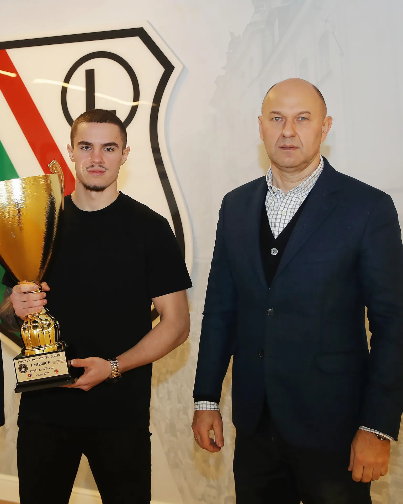 Boksowanie z trudną rzeczywistością [WYWIAD]