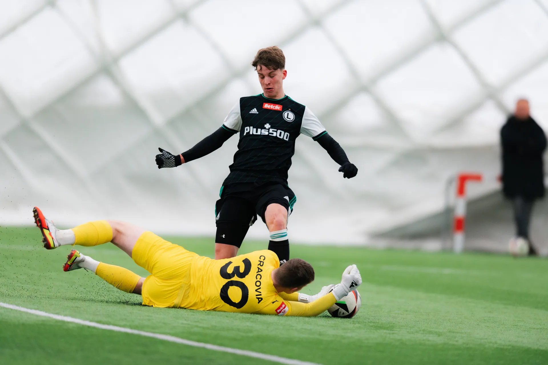 Galeria z meczu sparingowego: Legia II - Cracovia II autorstwa Jakuba Wydry