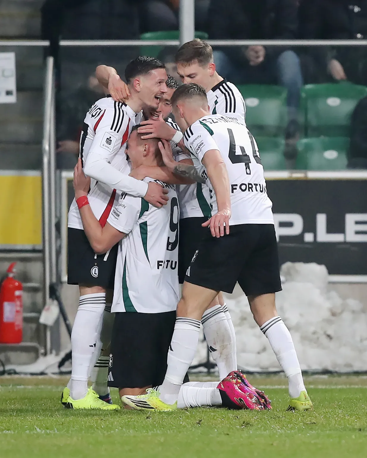 ZWYCIĘSTWO W WARSZAWIE I PRZEŁAMANIE! Legia pokonała Wisłę Płock 2:1