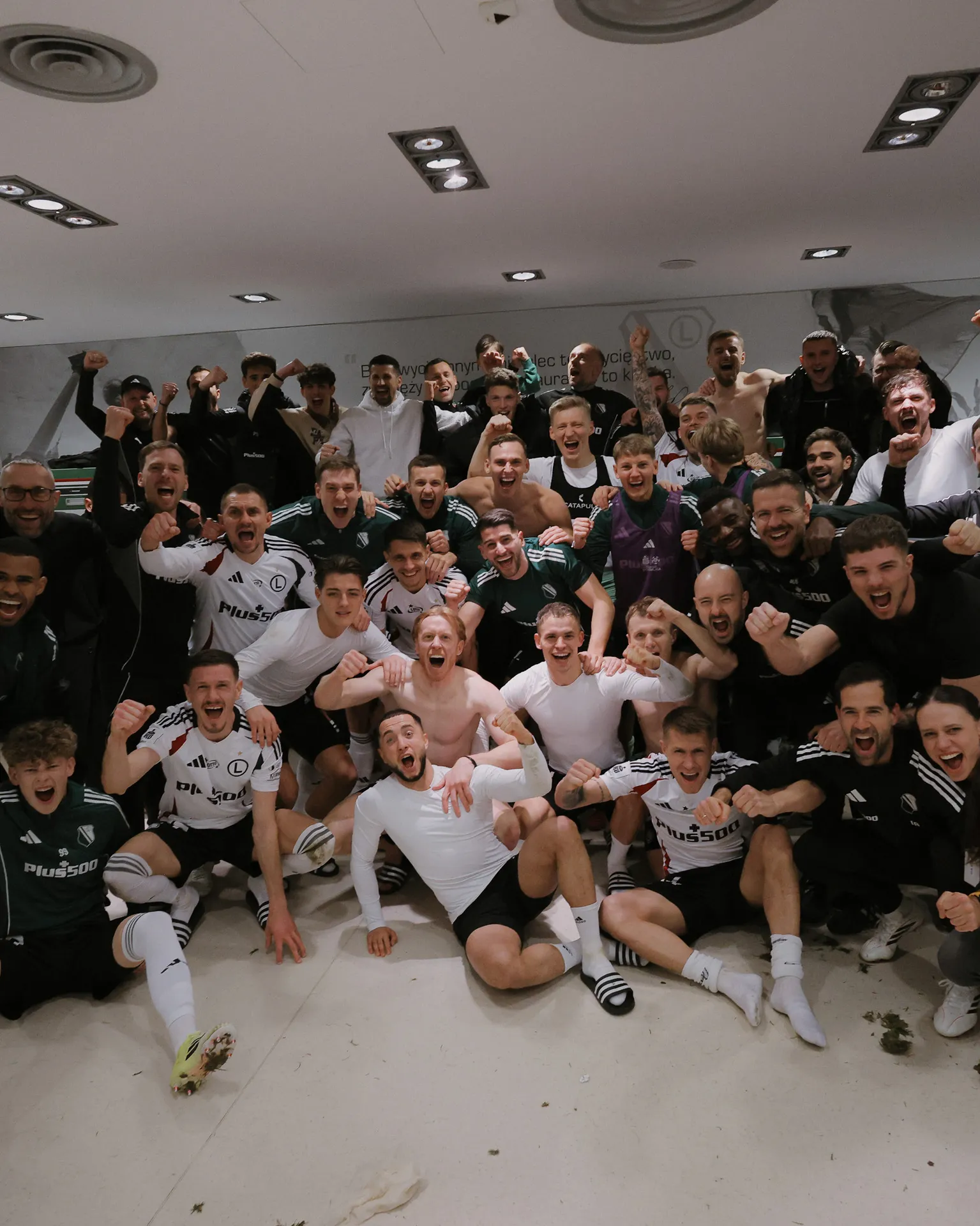 Galeria z meczu Legia Warszawa - Cracovia autorstwa Mateusza Kostrzewy