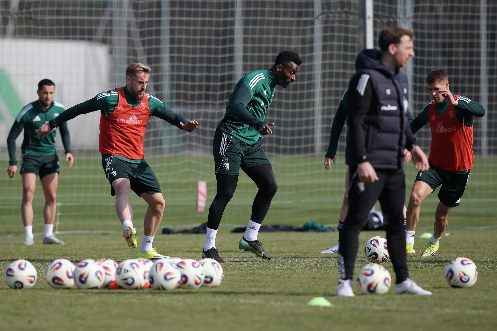 Taktyka, schematy, wykończenie, intensywność. Środowe manewry Wojskowych w LTC [ZDJĘCIA]