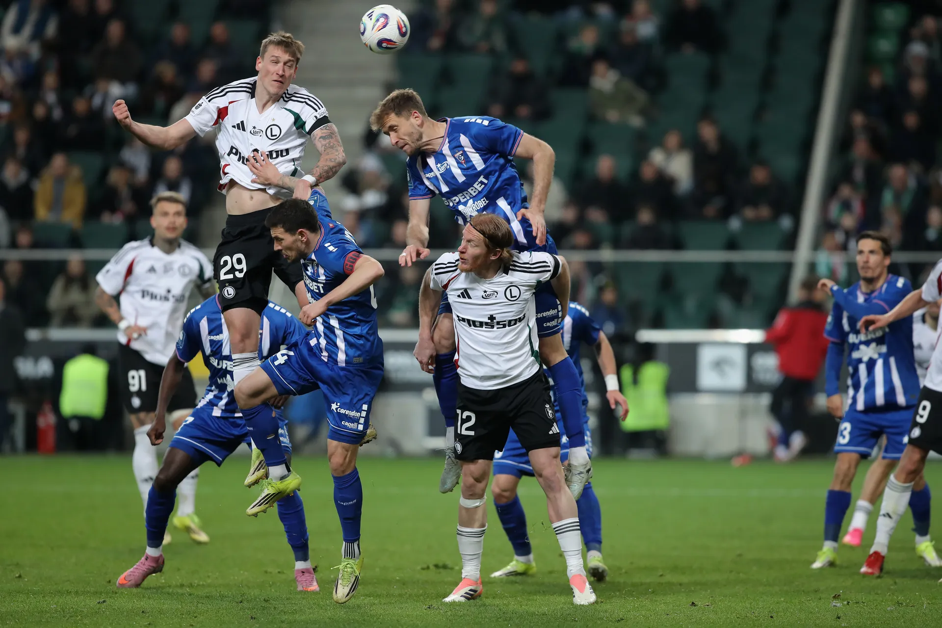 Skrót i gole z meczu Legia Warszawa - Górnik Zabrze (1:1). Emocje w końcówce [SKRÓT]