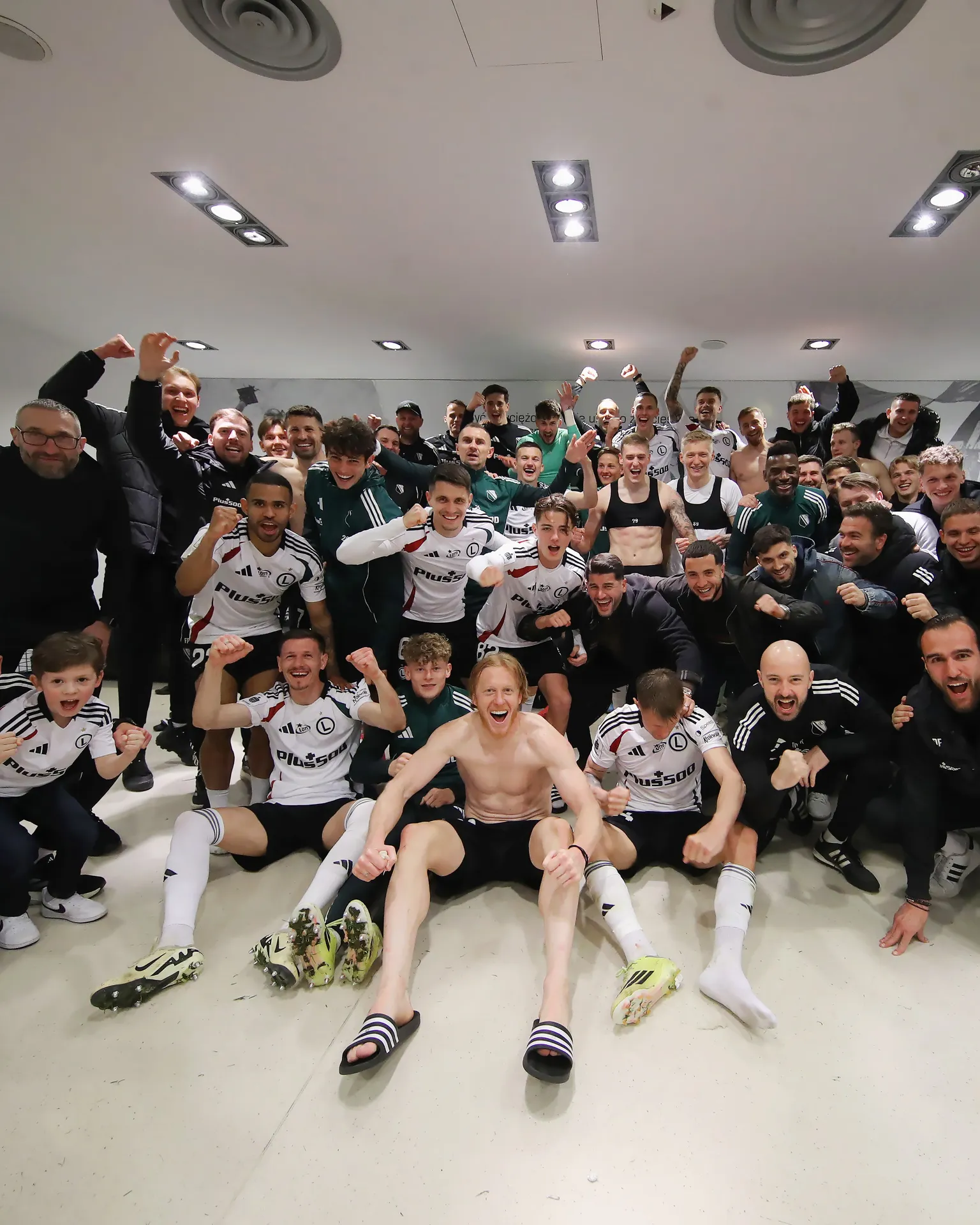 Galeria z meczu Legia Warszawa - Zagłębie Lubin autorstwa Janusza Partyki