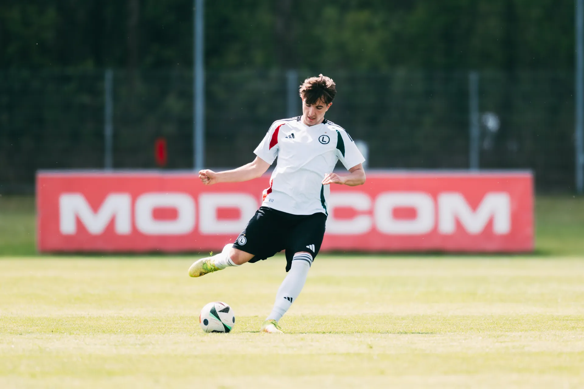 U17: Podział punktów w Łodzi. AKS SMS - Legia 2:2