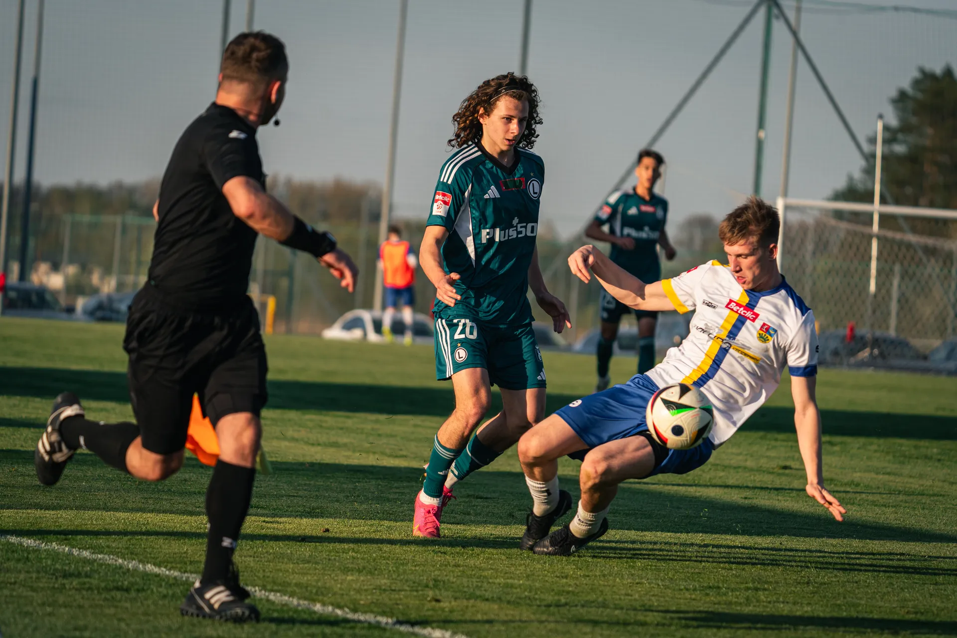 Mazowiecki Puchar Polski: Galeria z meczu Legia II Warszawa - KS CK Troszyn autorstwa Anny Socha