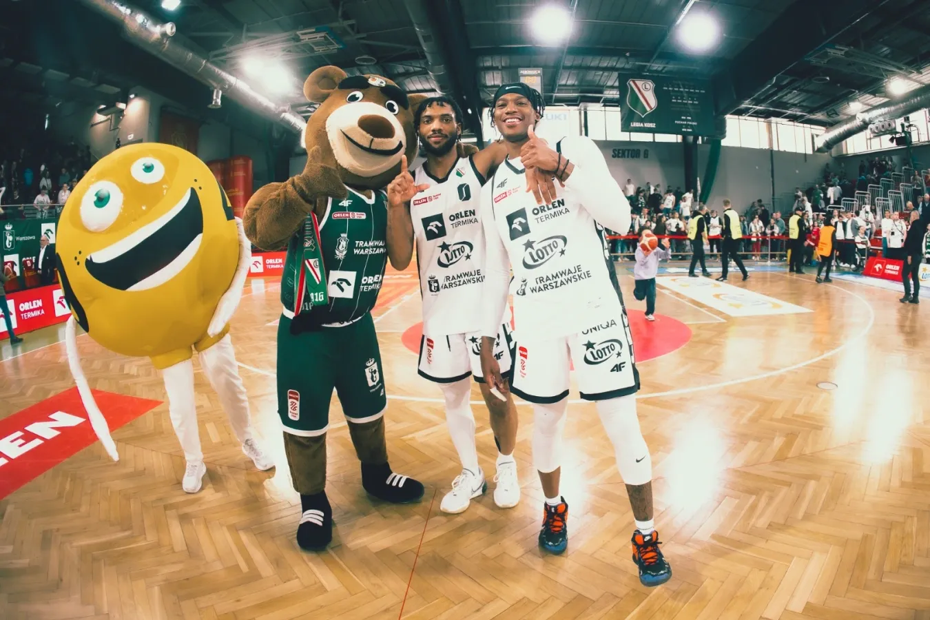 Koszykówka: Piąte zwycięstwo z rzędu Zielonych Kanonierów. Legia Warszawa - AMW Arka Gdynia 91:84