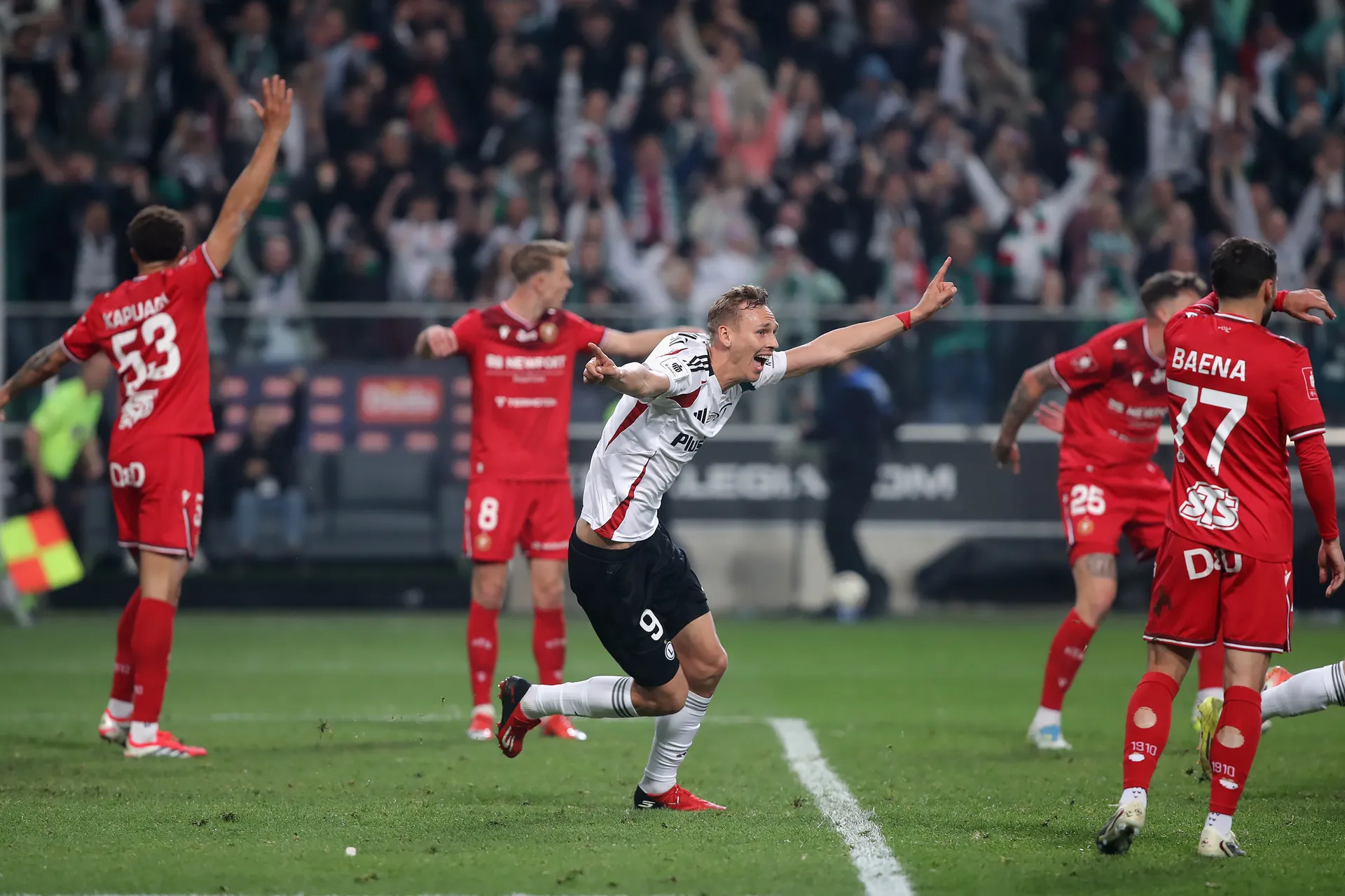 Skrót i gol z meczu Legia Warszawa - Widzew Łódź (1:0), Legia walcząca do końca! [WIDEO]