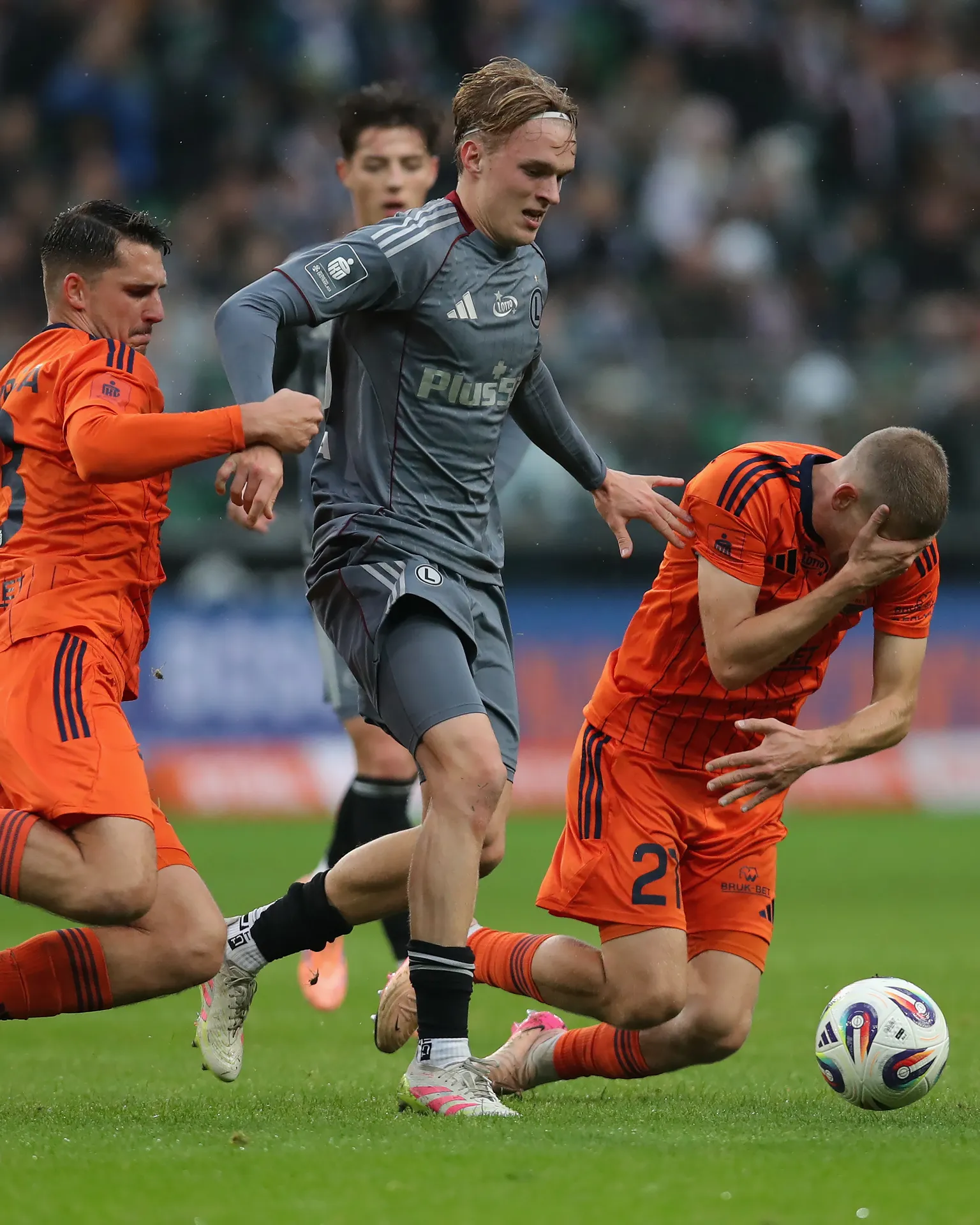 PKO BP Ekstraklasa: Zapowiedź meczu Bruk-Bet Termalica Nieciecza - Legia Warszawa. Po pierwsze ligowe zwycięstwo do Niecieczy