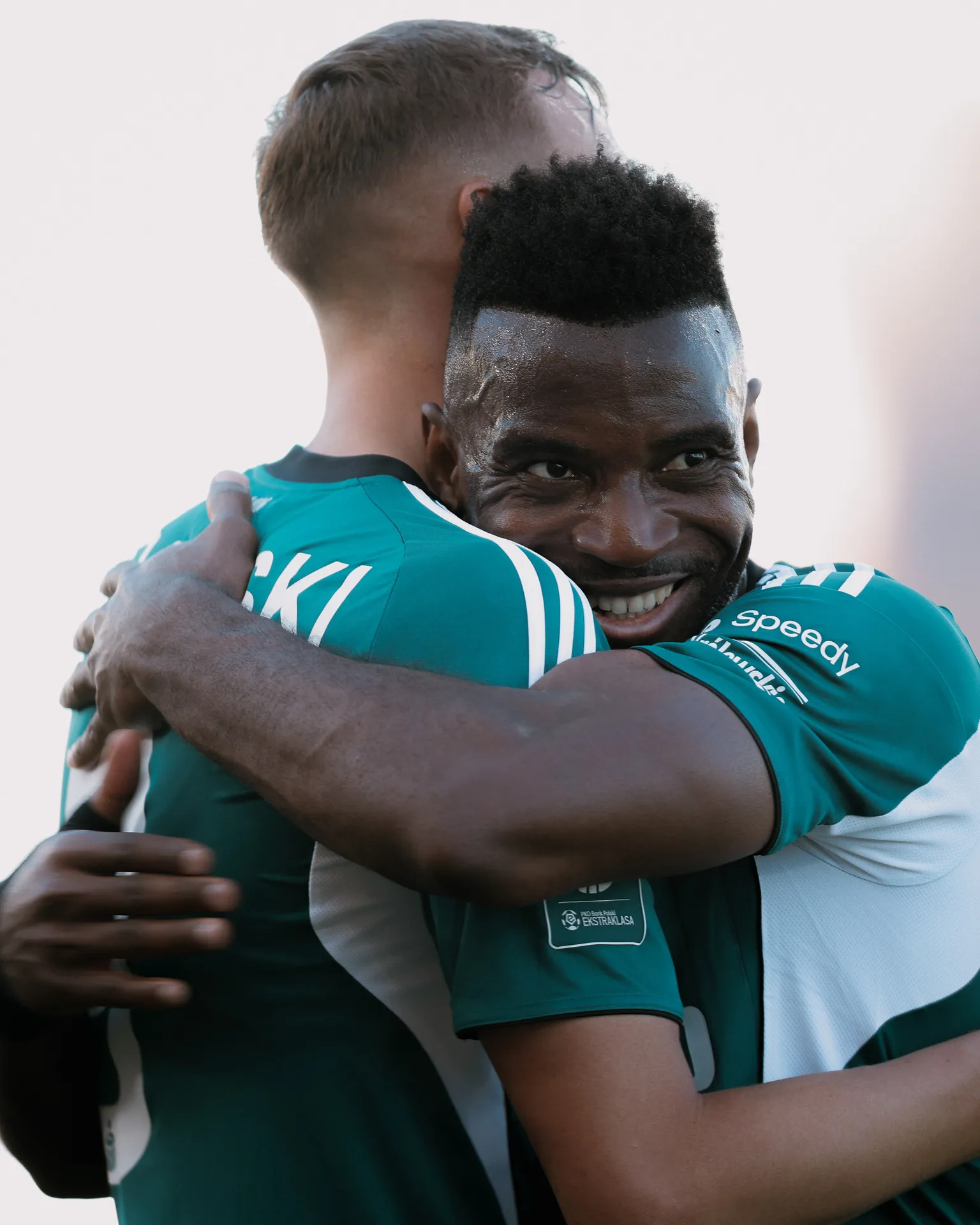 Skrót i gol z meczu Bruk-Bet Termalica Nieciecza - Legia Warszawa (0:1). Złota głowa Adamsa, złote ręce Otto [WIDEO]