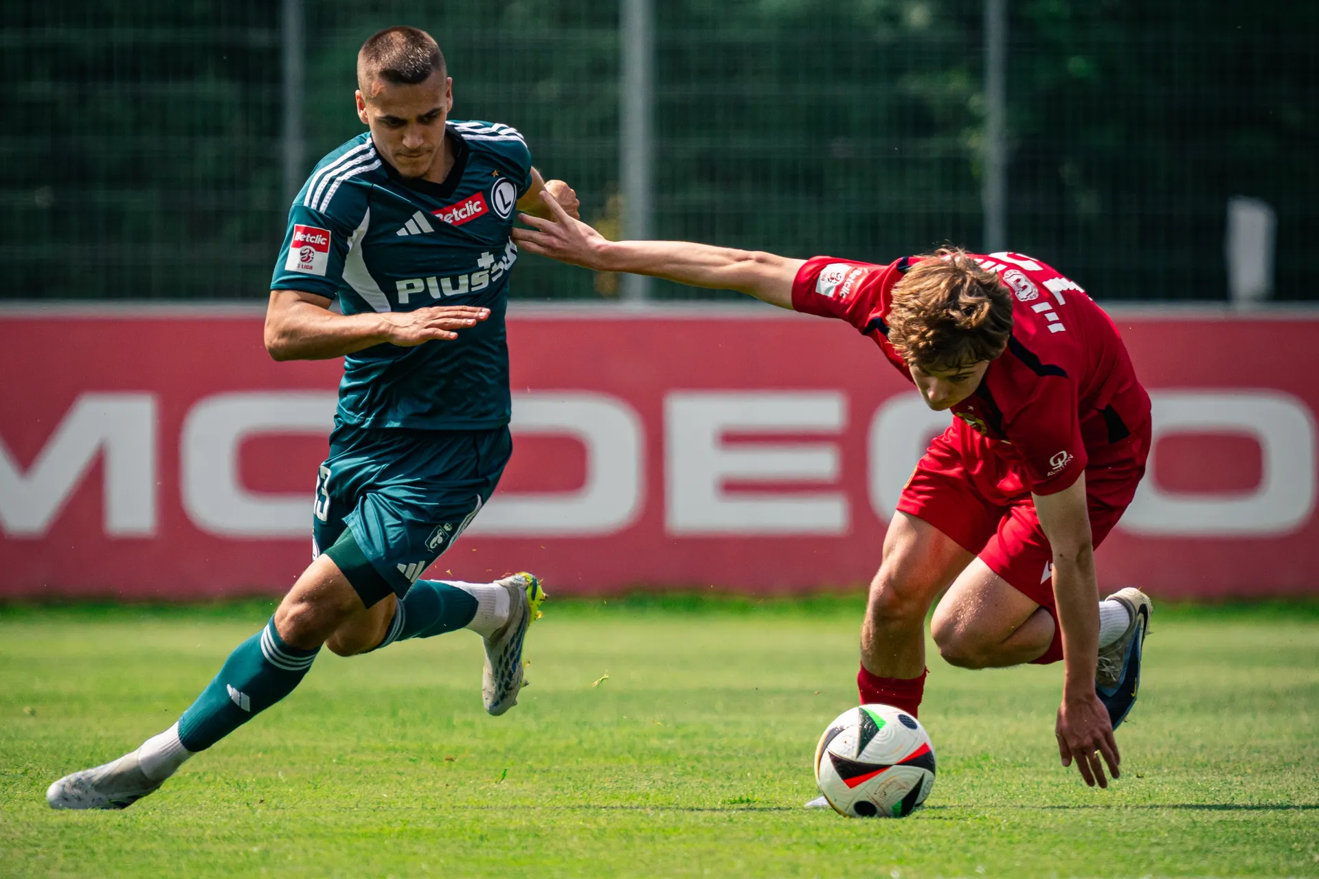 Porażka w domowym meczu z Widzewem. Legia II Warszawa - Widzew II Łódź 0:3
