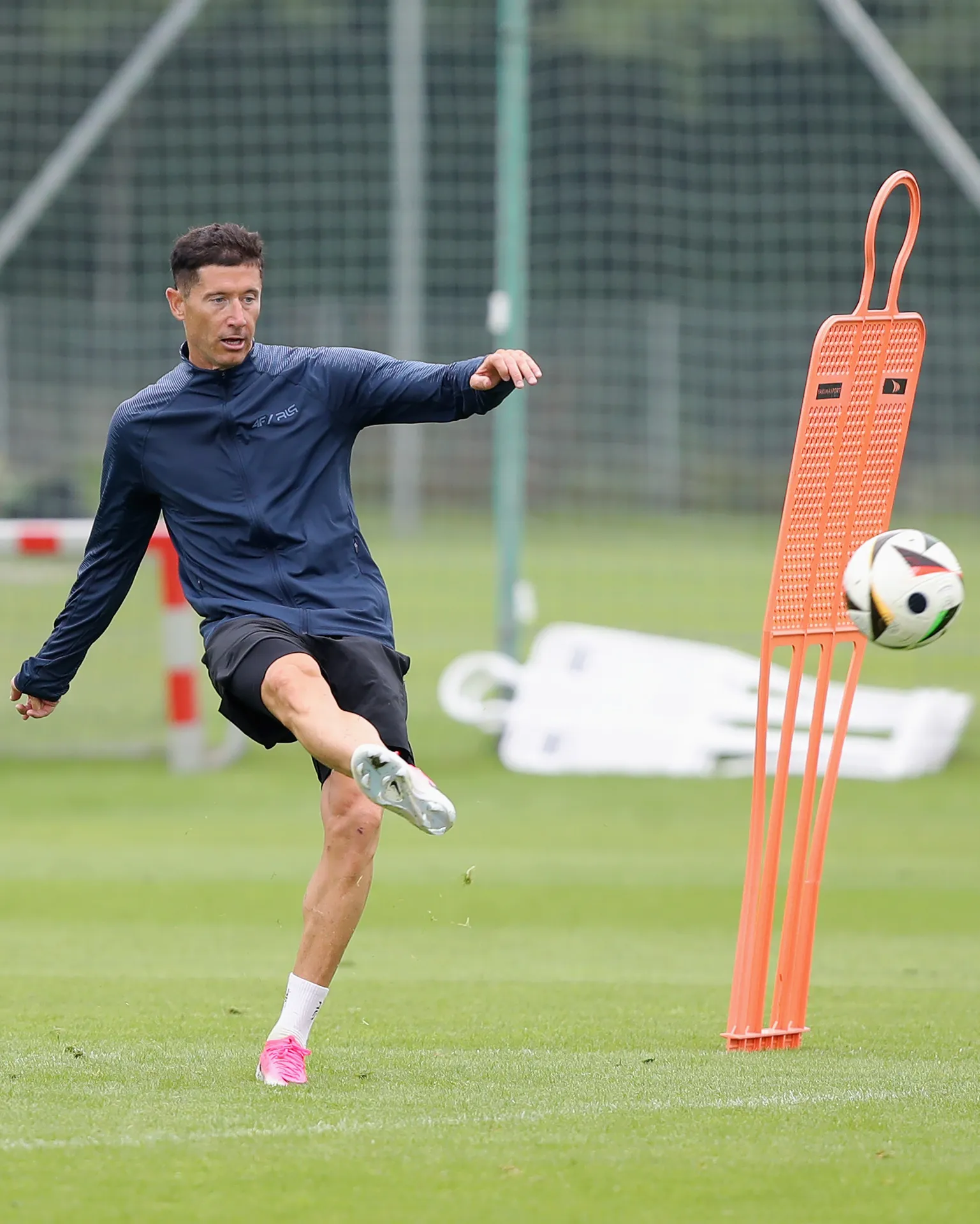 Robert Lewandowski trenował w Legia Training Center [ZDJĘCIA]
