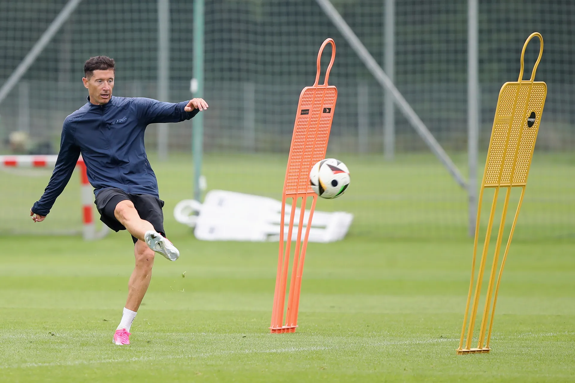Robert Lewandowski trenował w Legia Training Center [ZDJĘCIA]