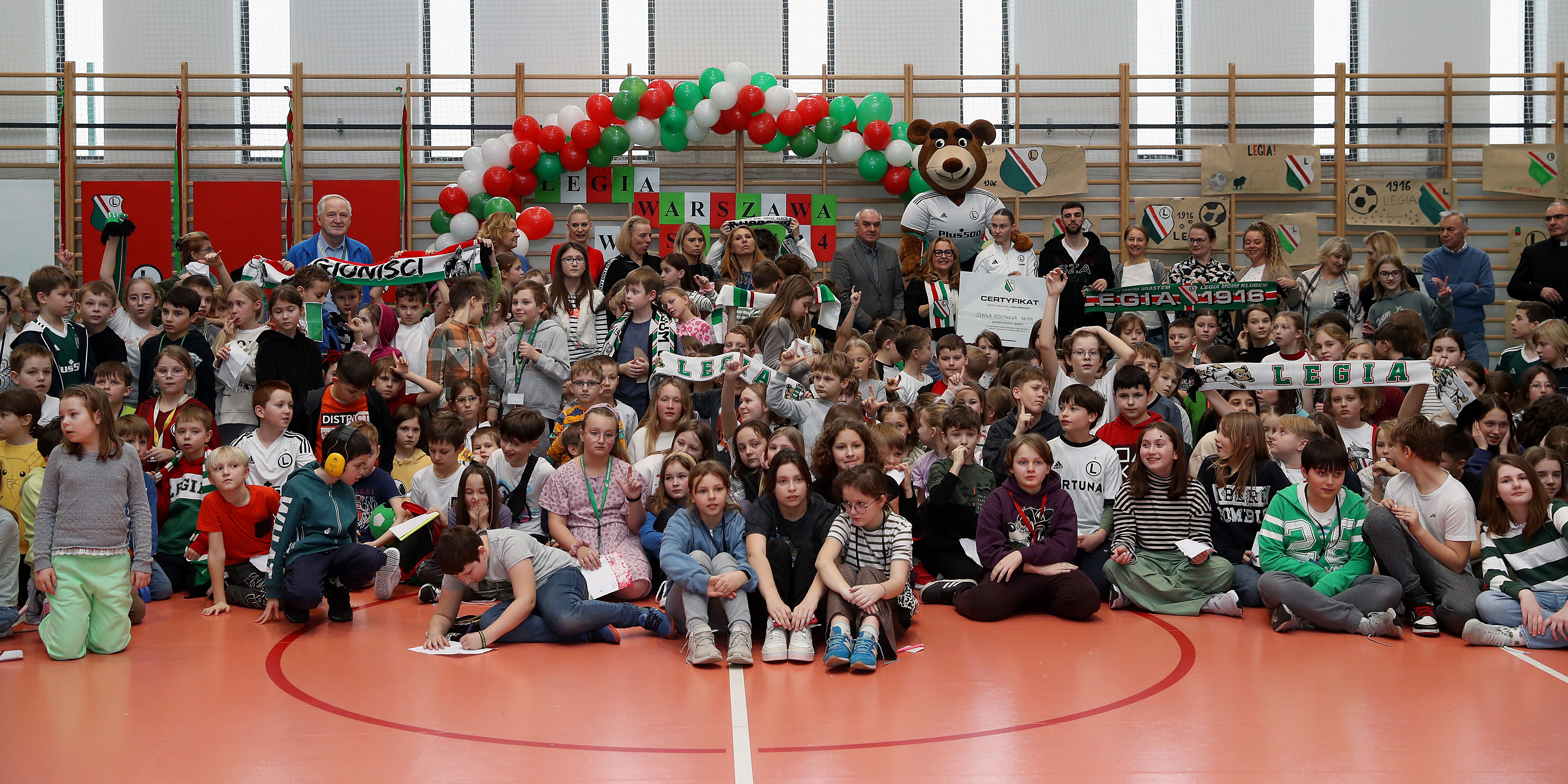 Legia odwiedziła kolejną dzielnicę. Warszawa Wawer gra razem z nami! [ZDJĘCIA]